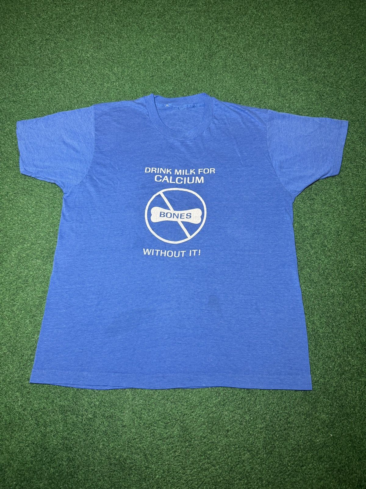 Vintage Vintage 60s 70s Drink Milk For Calcium S/M Promo T Shirt Size US M / EU 48-50 / 2 - 1 Thumbnail