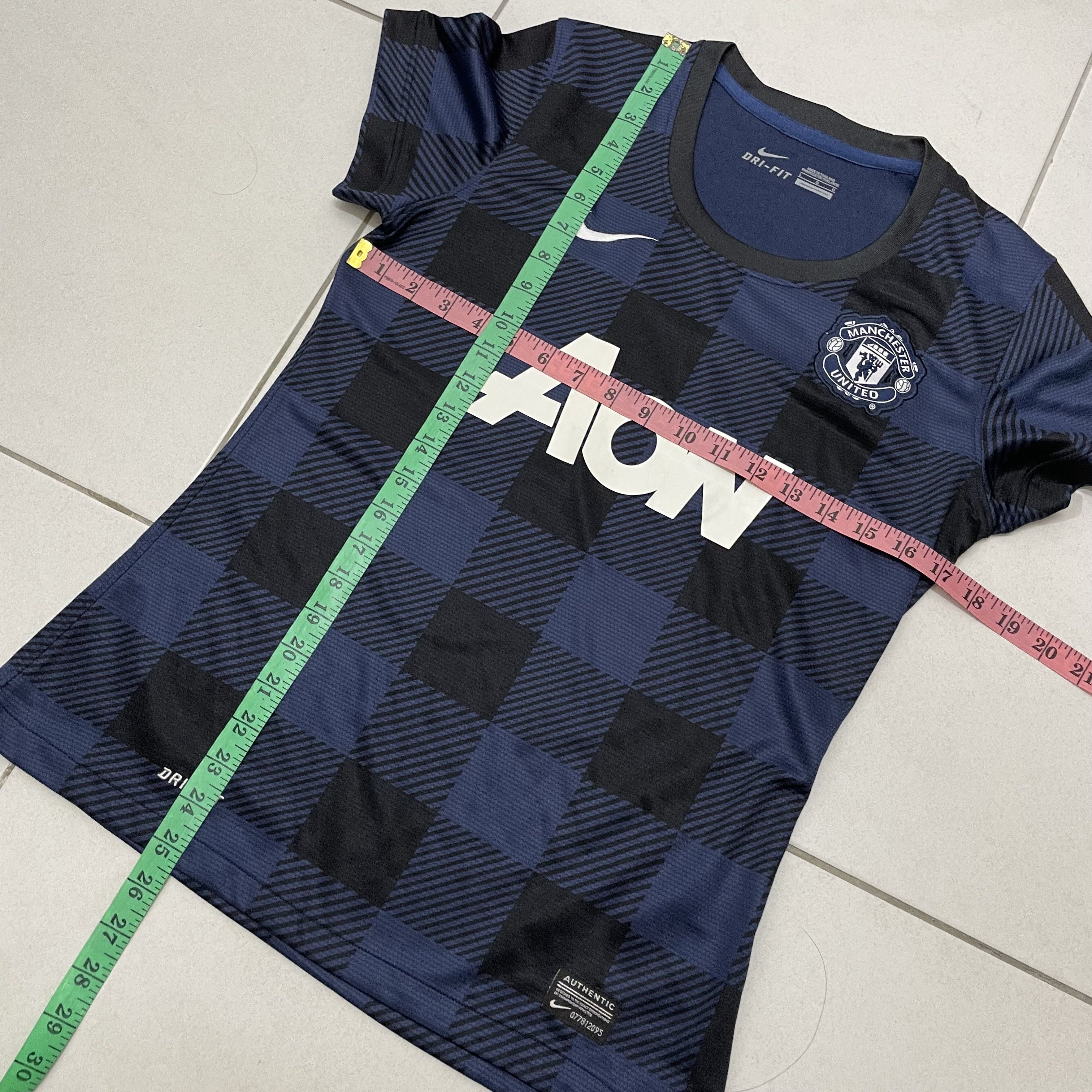 Other ⭐️SALE⭐️ MANCHESTER UNITED FOOTBALL CLUB NIKE JERSEY 13/14 Size L / US 10 / IT 46 - 7 Thumbnail