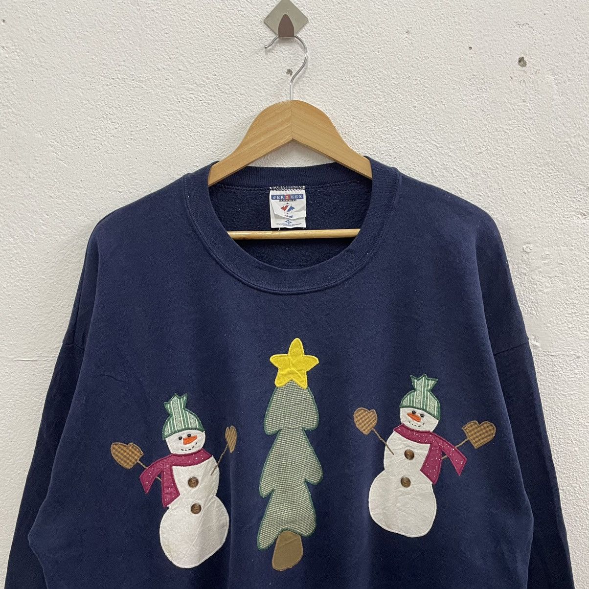 Jerzees × Vintage 🔥Vintage Jerzees Graphic Of Christmas Logo Sweatshirts Size US L / EU 52-54 / 3 - 3 Thumbnail