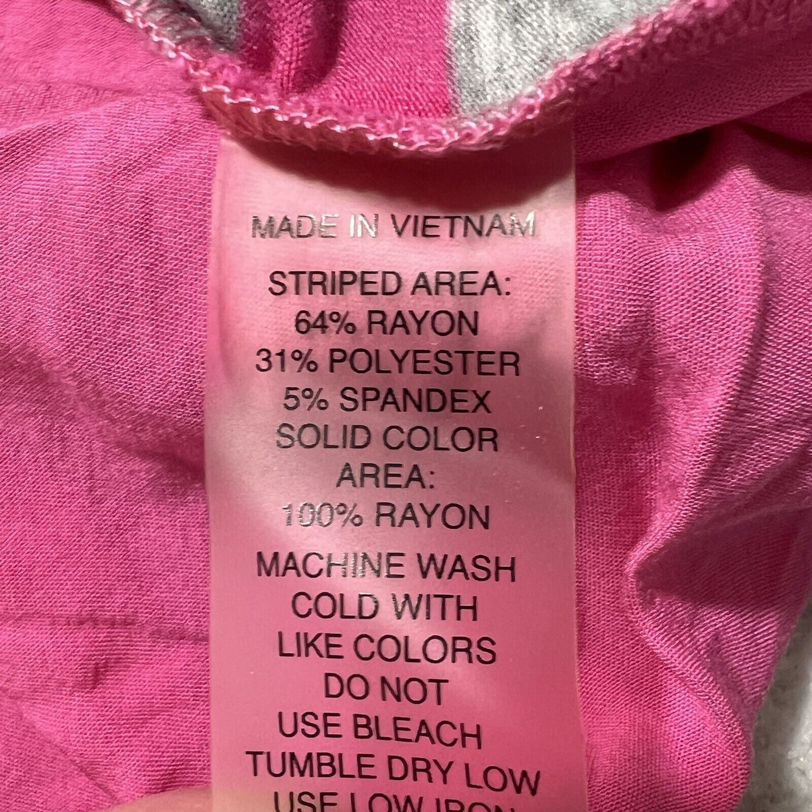 Vince Camuto Vince Camuto Medium Splitback Pink Striped T Shirt Crewneck Size M / US 6-8 / IT 42-44 - 4 Thumbnail