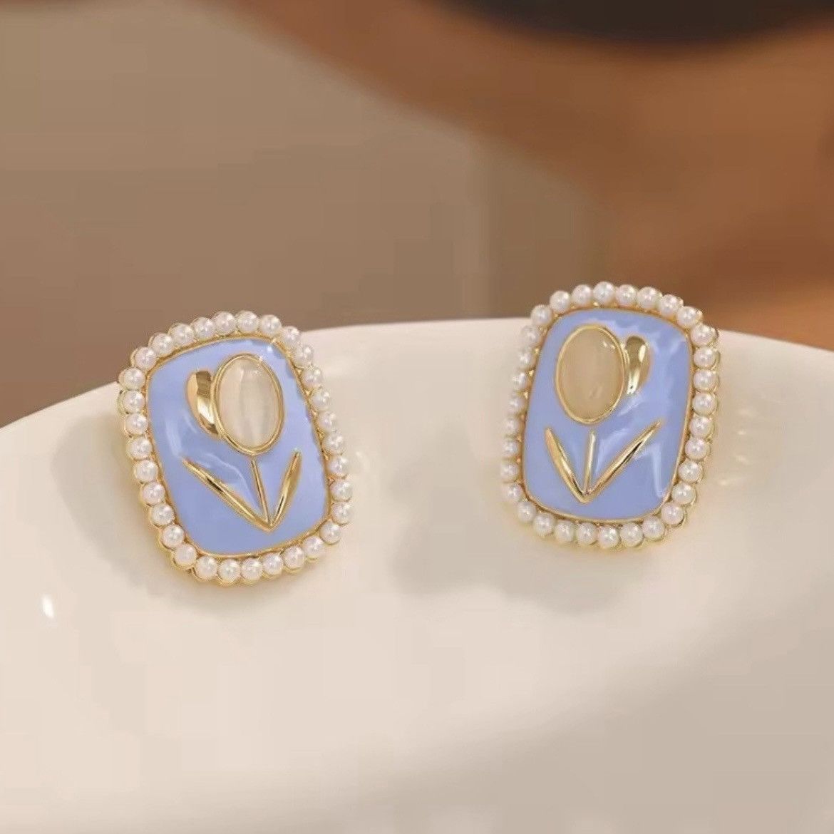 Other 2 Vintage Korean-Style Flower & Classic Faux Pearl Earrings Size ONE SIZE - 7 Thumbnail