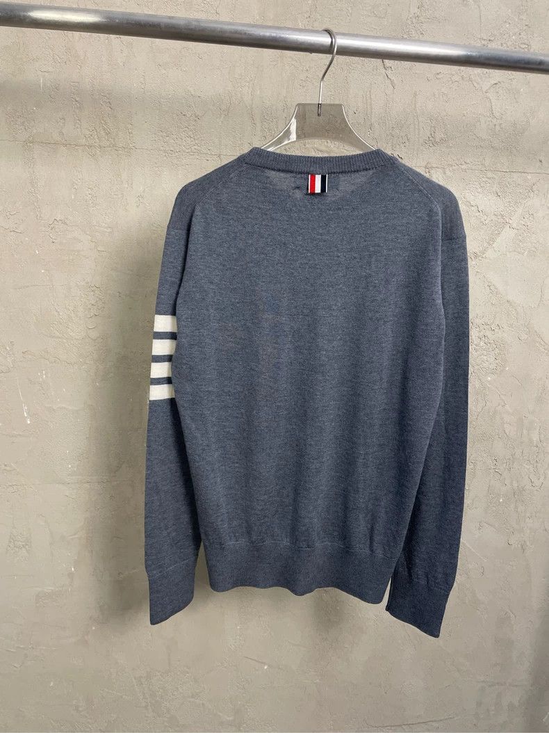 Thom Browne Thom Browne Gray four-striped wool round-neck sweater 2505- Size US M / EU 48-50 / 2 - 2 Thumbnail