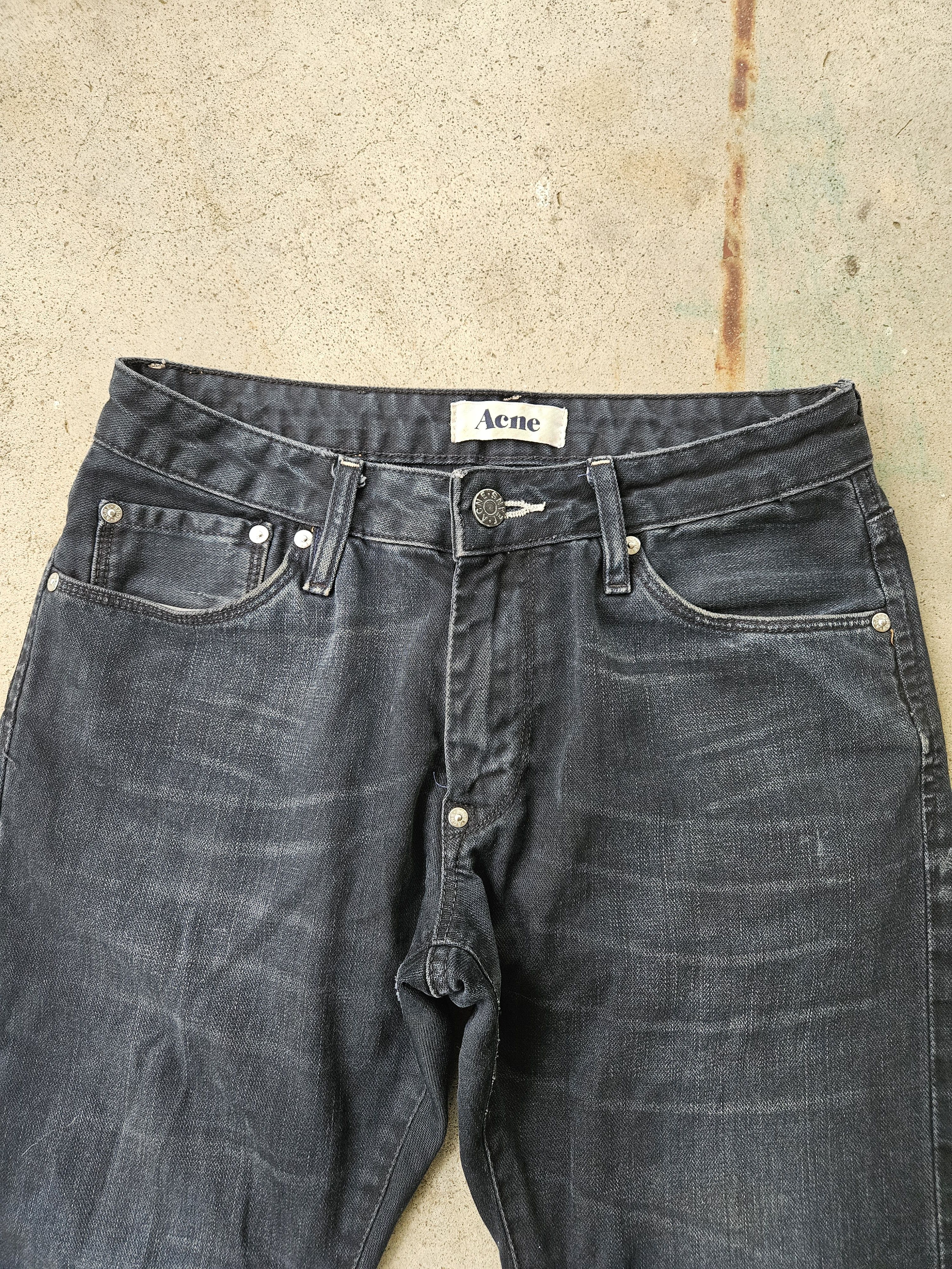 Acne Studios Hug Blackness Dark Blue Leather Patch Denim Jeans Size US 28 / EU 44 - 3 Thumbnail
