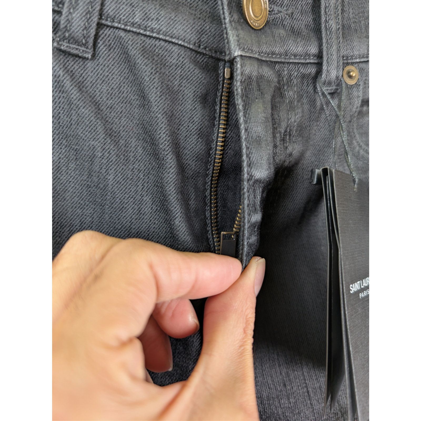 Saint Laurent Paris o1rshd1 Skinny Medium Waist Denim Jean in Black/Light Glazed Size US 29 - 8 Thumbnail