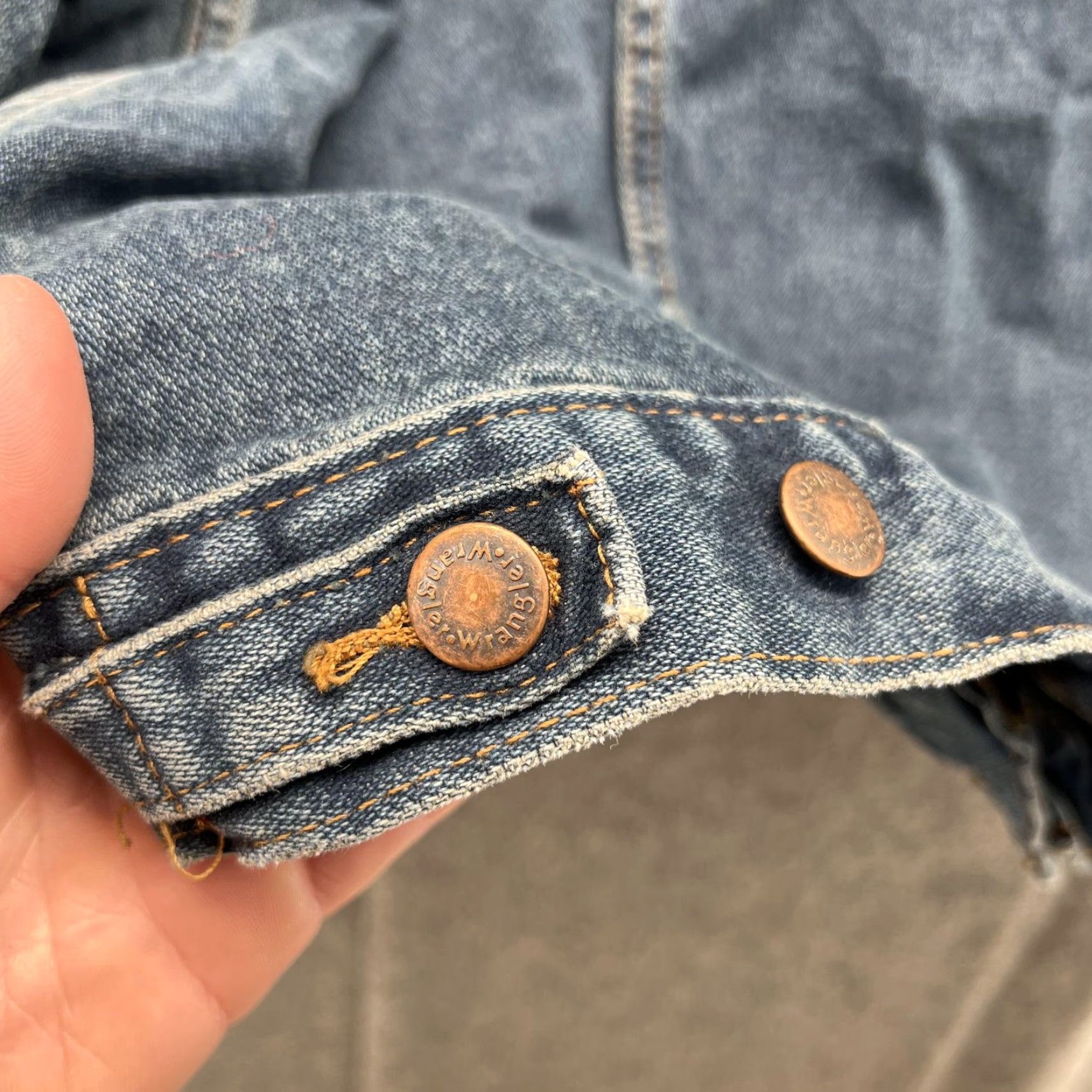 Wrangler VINTAGE Wrangler Denim Jacket Mens L Blue Denim Button M-159 Western Trucker USA 90s Mens Size US L / EU 52-54 / 3 - 7 Thumbnail