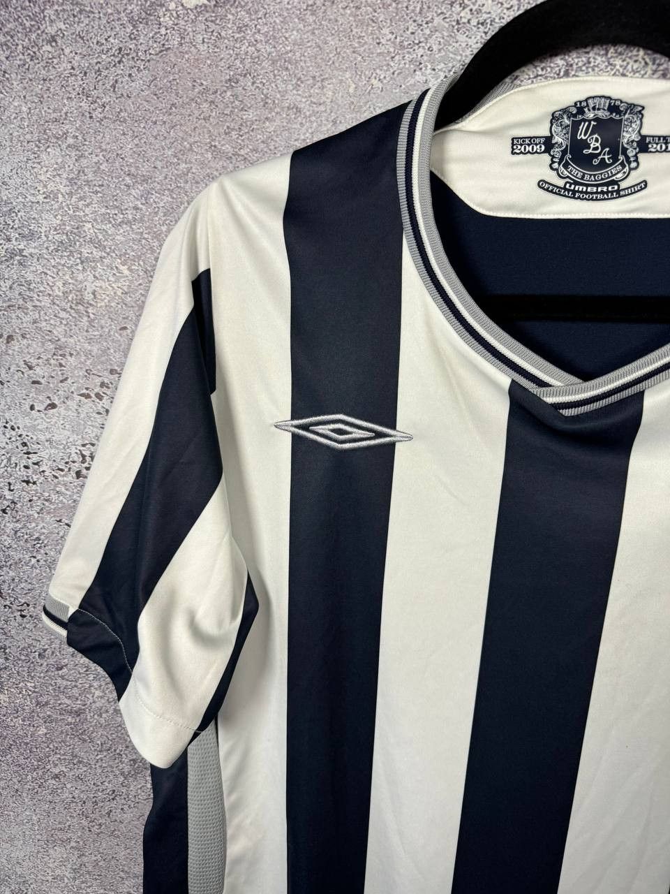 Umbro × Vintage West Bromwich Albion 2009/10 Umbro Vintage Soccer Jersey M Size US M / EU 48-50 / 2 - 3 Thumbnail