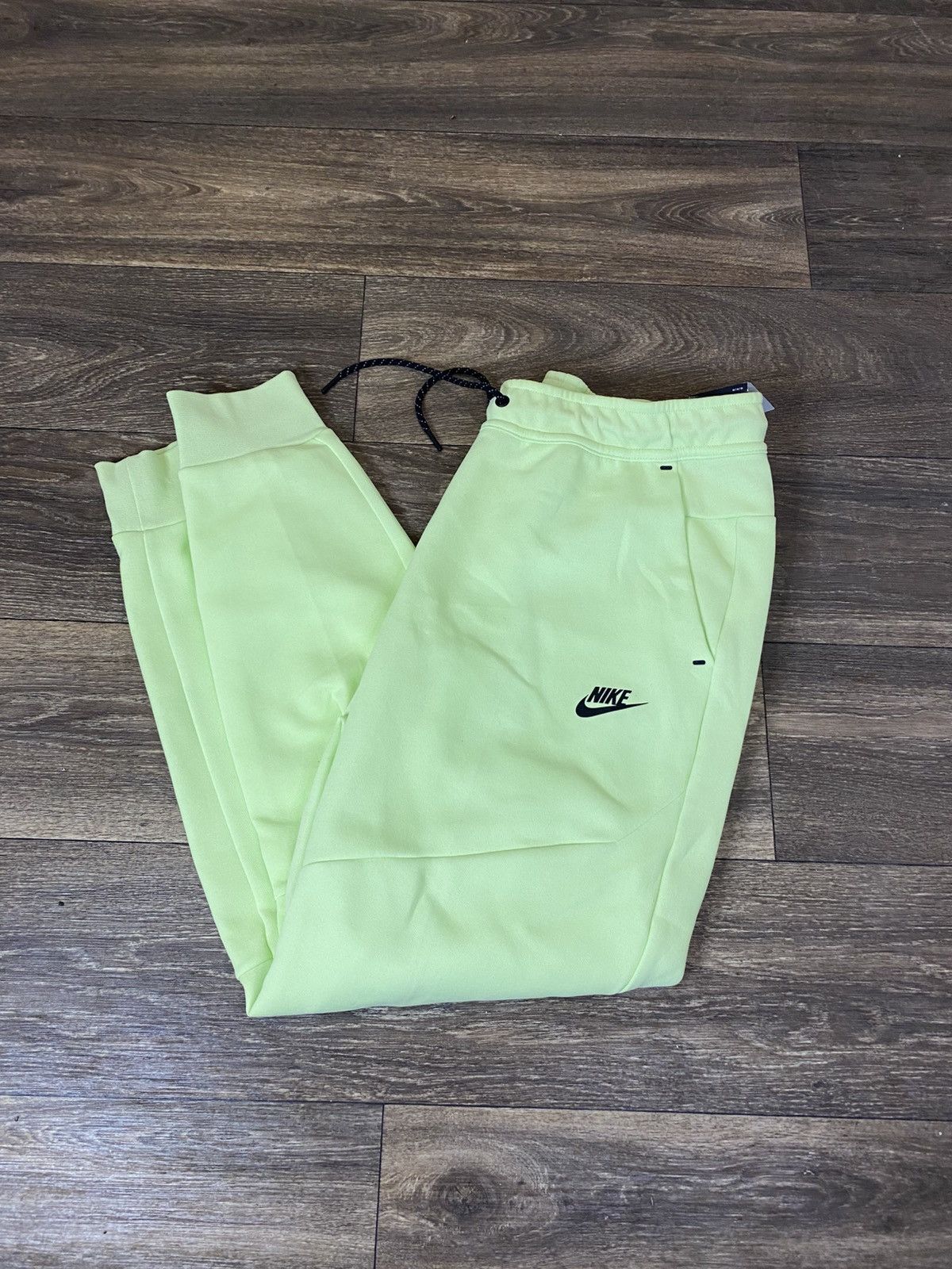 Nike Brand New Nike Tech pants SZ M Size US 32 / EU 48 - 1 Thumbnail