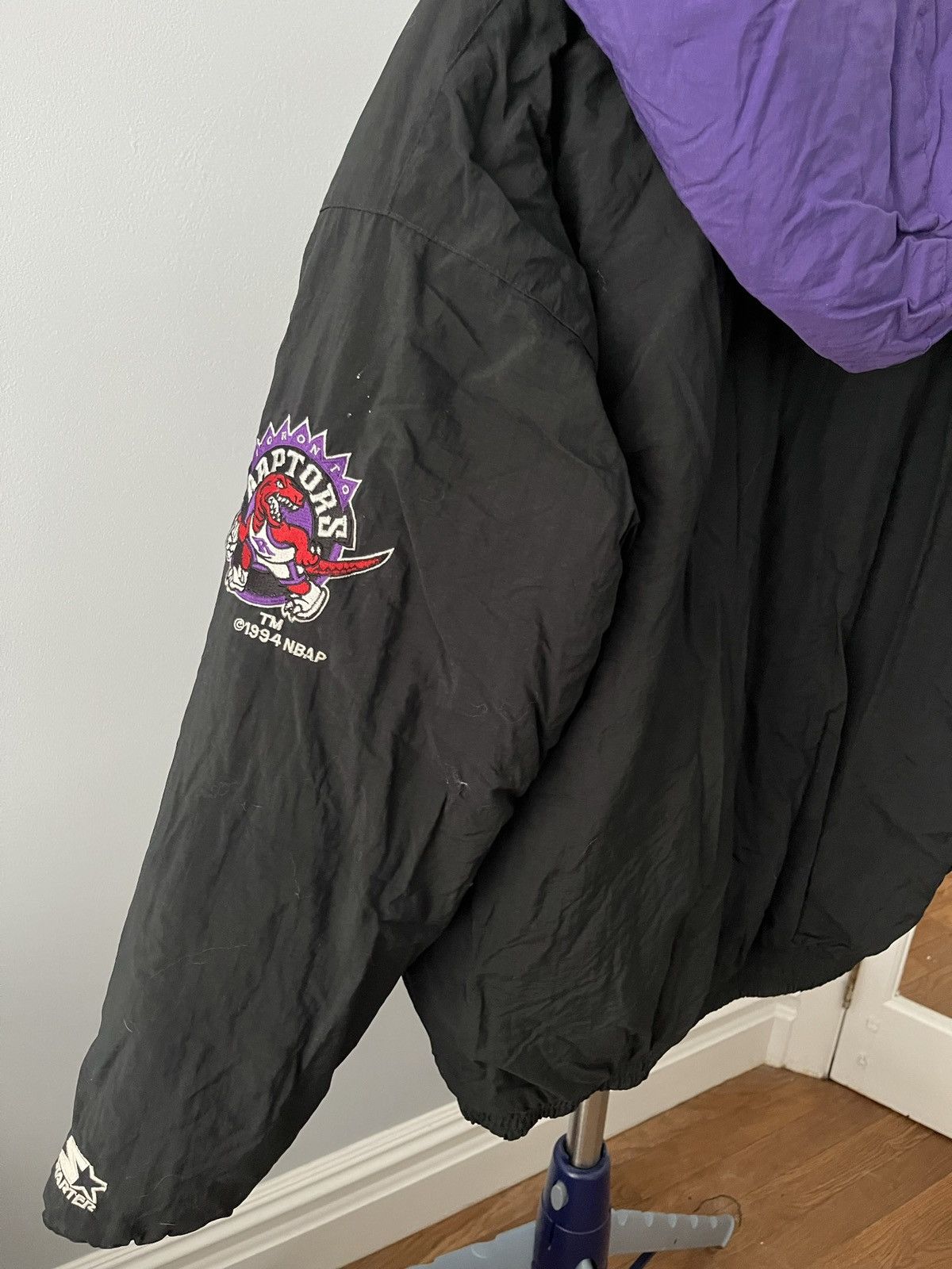 Starter VINTAGE Starter Toronto Raptors Big Shot Jacket Size L Size US L / EU 52-54 / 3 - 2 Thumbnail