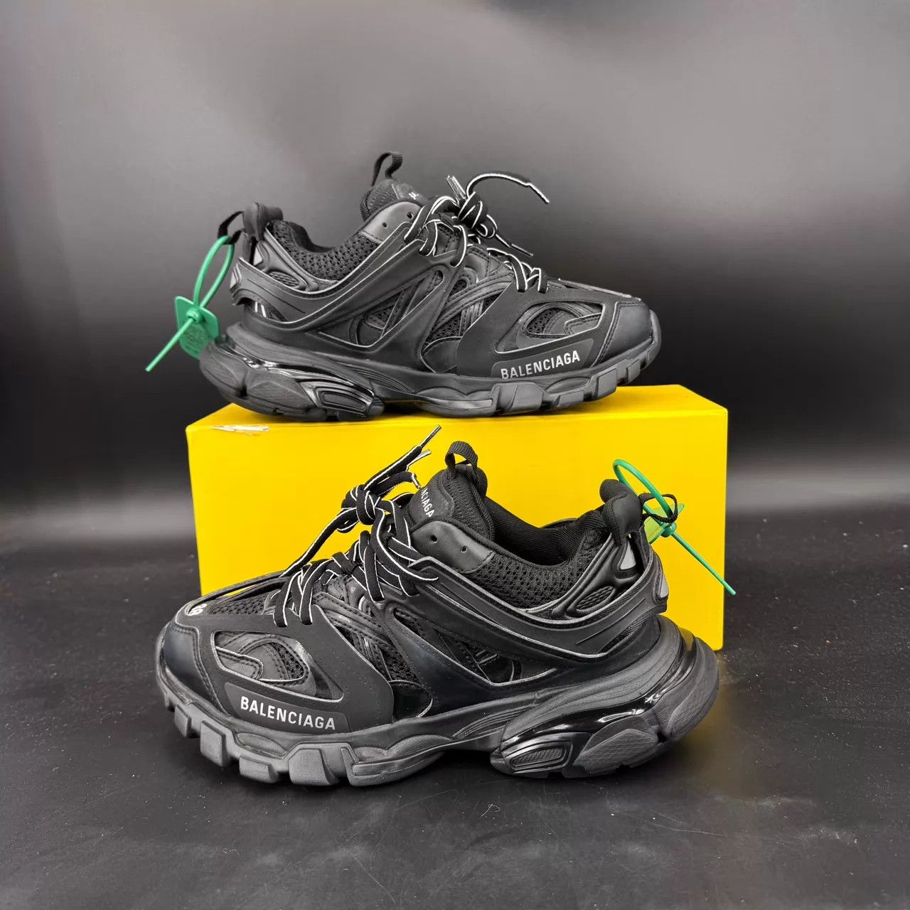 Balenciaga Balenciaga Track Black 38 Worn 2-3x Near New Size US 8 / IT 38 - 3 Thumbnail