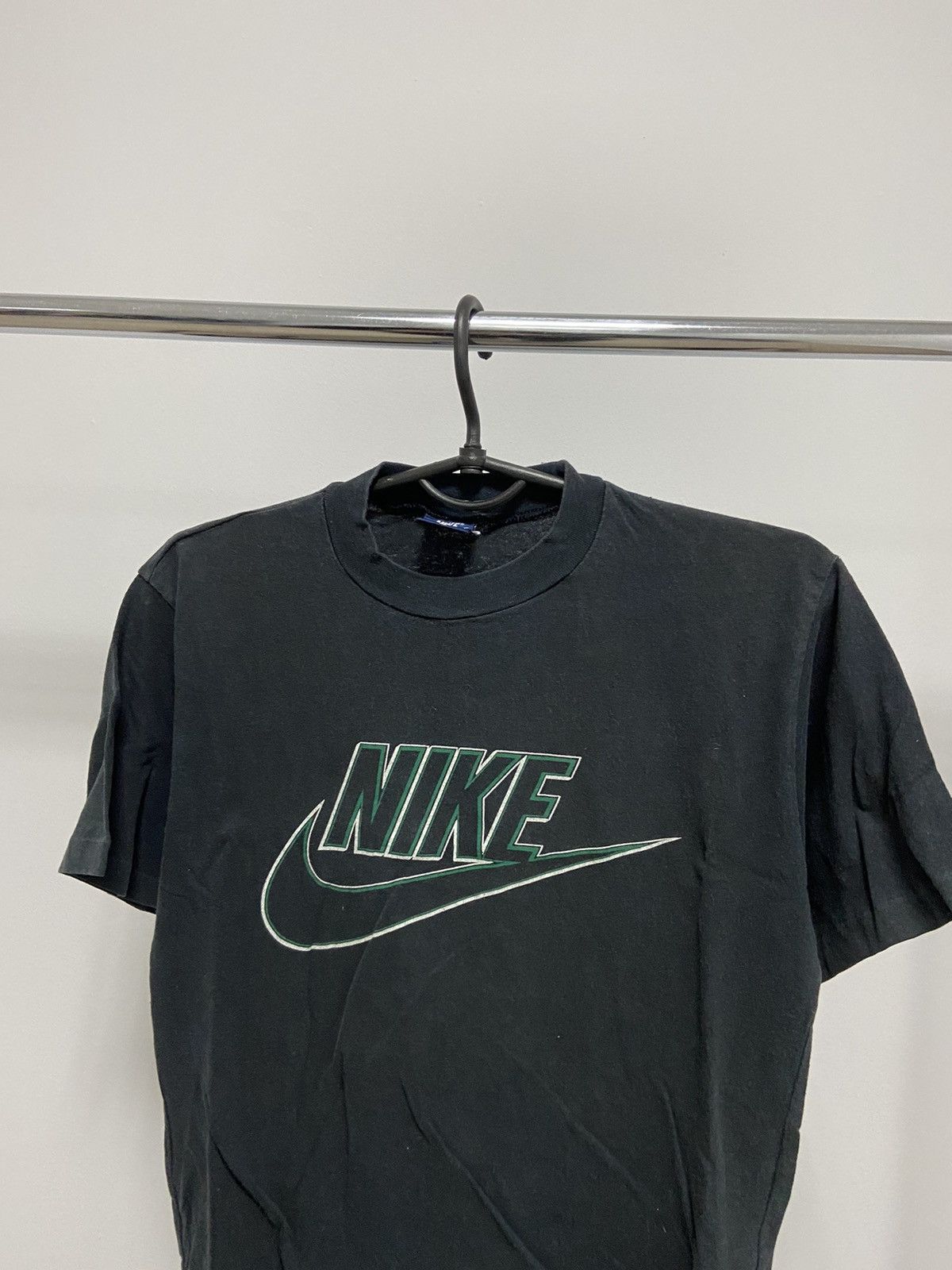 Nike × Vintage Nike T Shirt Vintage Big Logo Print SB Y2K Size US S / EU 44-46 / 1 - 3 Thumbnail