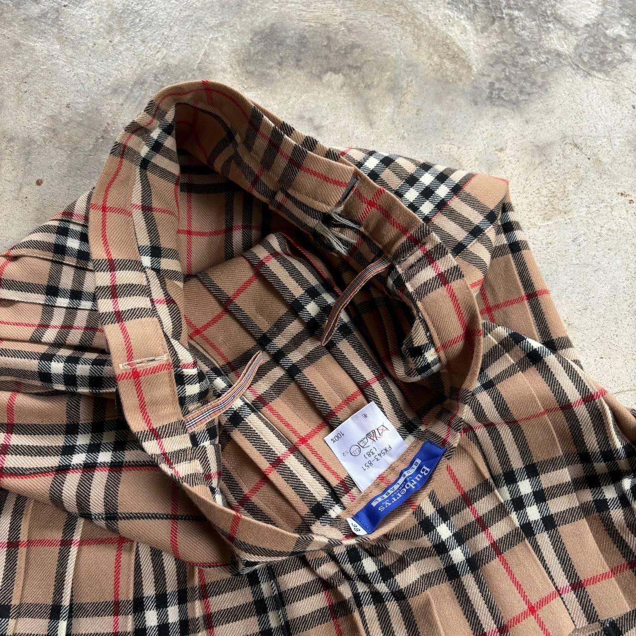 Burberry Vintage Burberry Nova Check Mini Skirt Size 38 Size 26" / US 2 / IT 38 - 7 Thumbnail