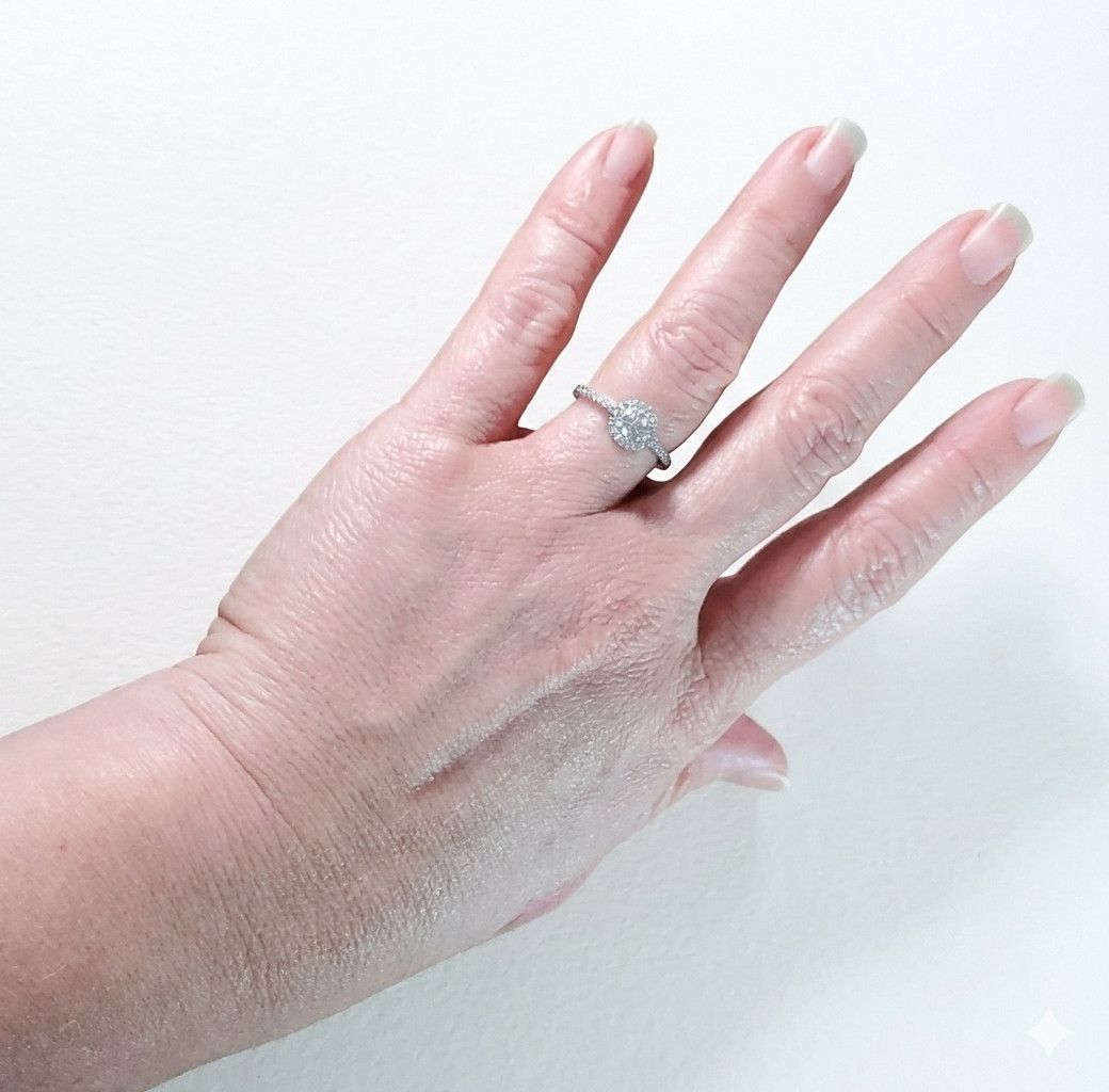 Other RYZE Size 7 Ring 925 Sterling Silver Cubic Zirconia Halo Size ONE SIZE - 6 Thumbnail