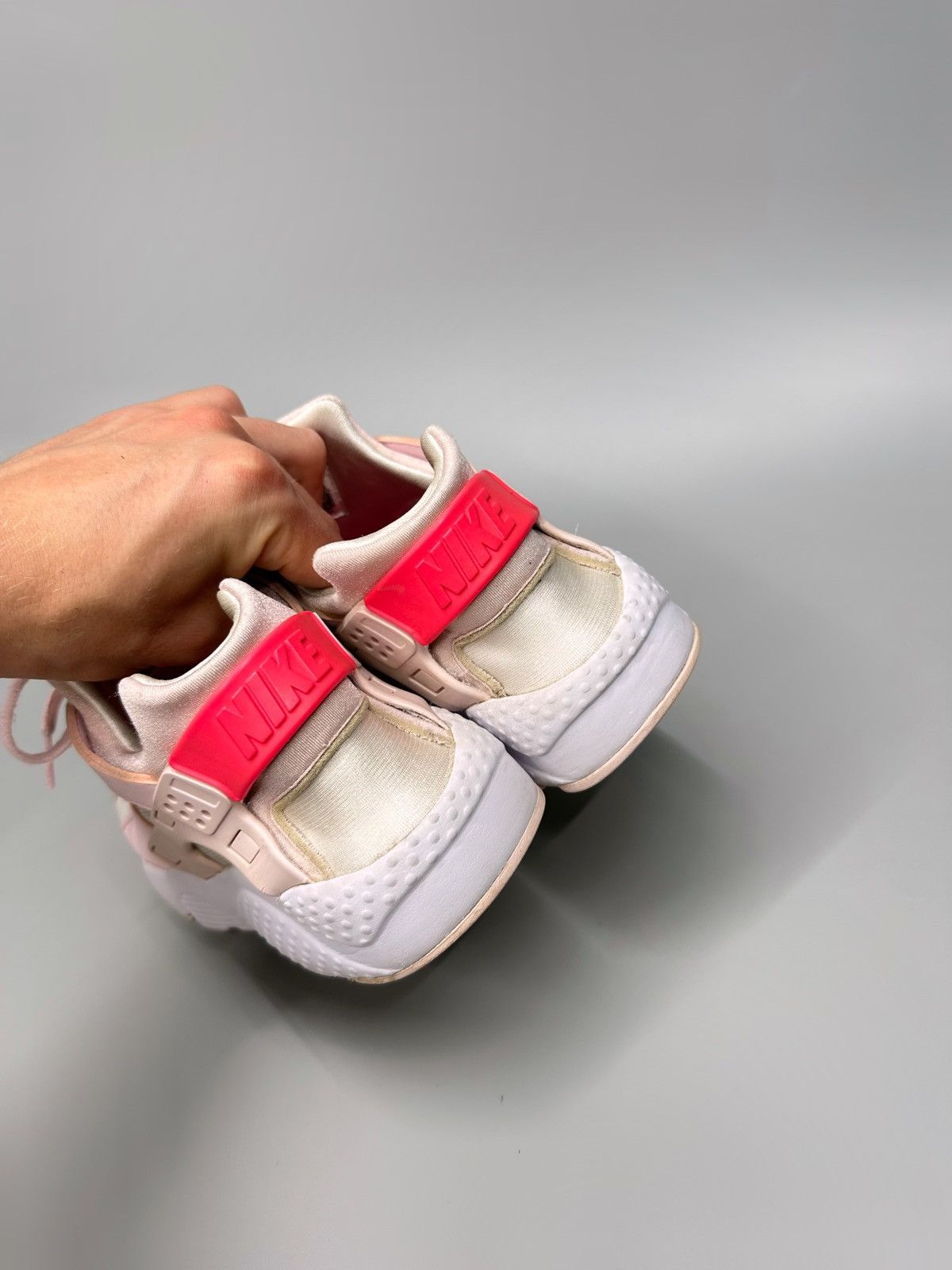 Nike Nike Huarache Sneakers Size US 7 / IT 37 - 4 Thumbnail