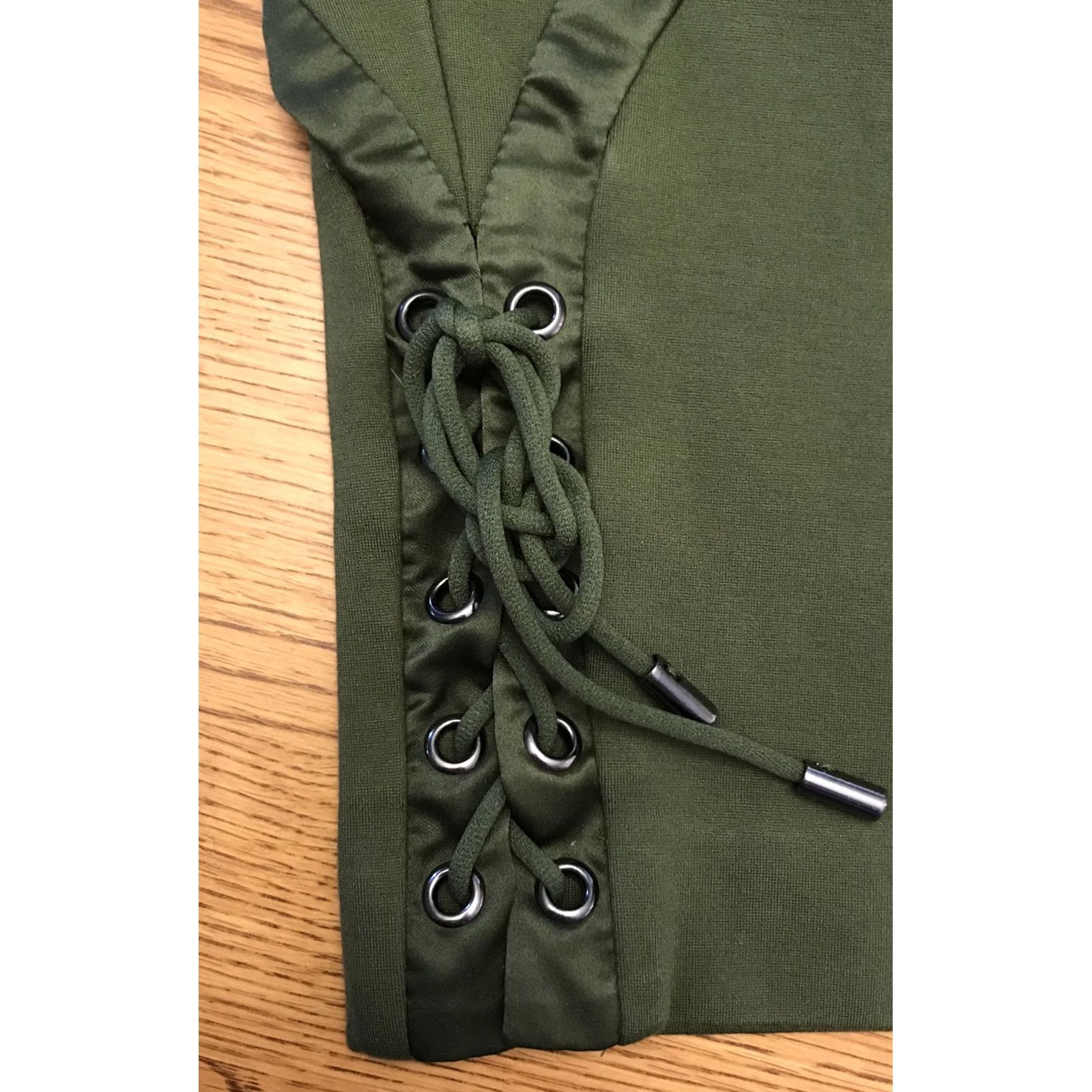 Haute Hippie Haute Hippie Pants Capri Knit Satin Trim Green XL Women Skinny Stretch 27in Rise 8.5-10.5in Regular Casual Size 40" / US 18 - 6 Thumbnail