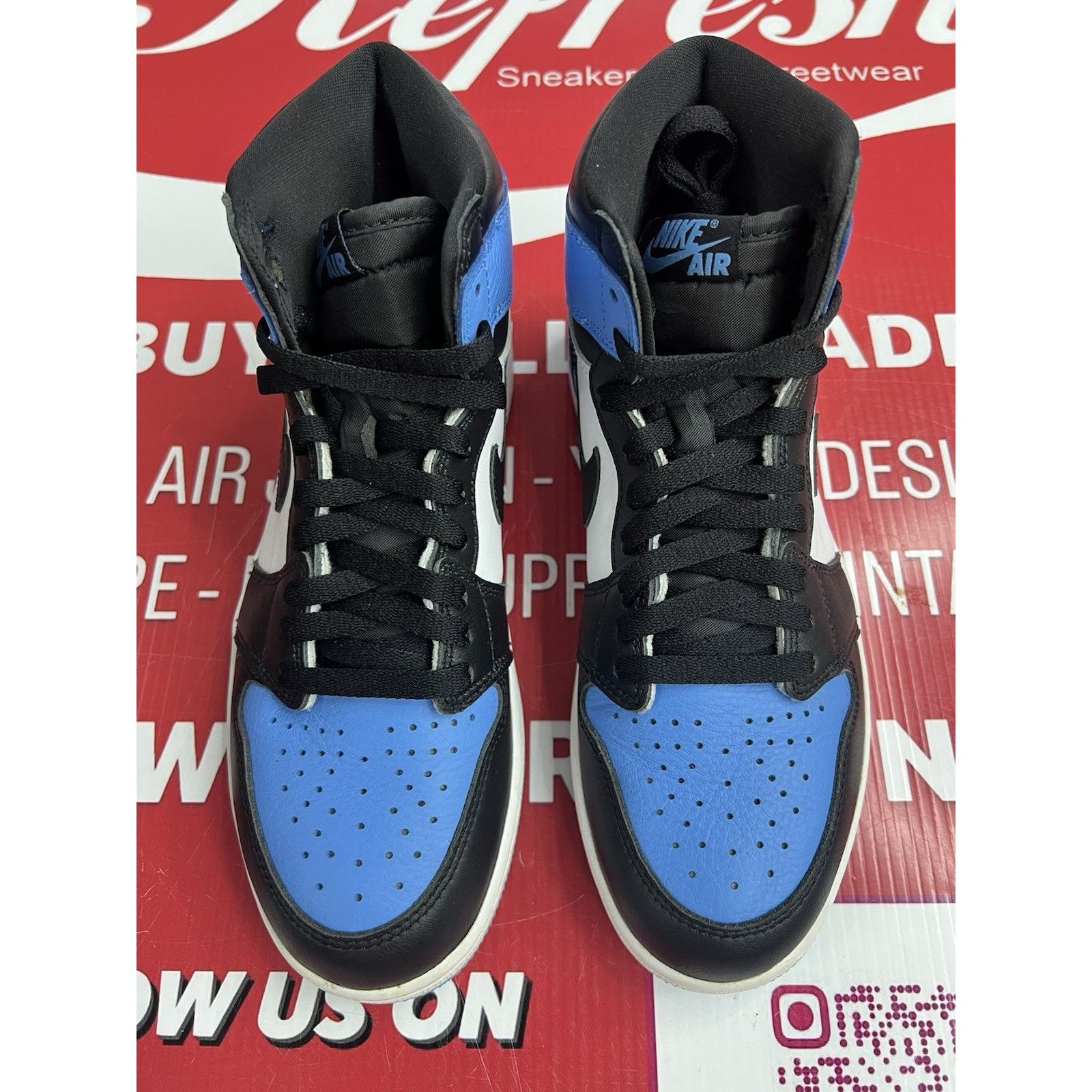 Jordan Brand Air Jordan 1 Retro High OG UNC Toe Size 8.5 (DZ5485-400) Size US 8.5 / EU 41-42 - 4 Thumbnail