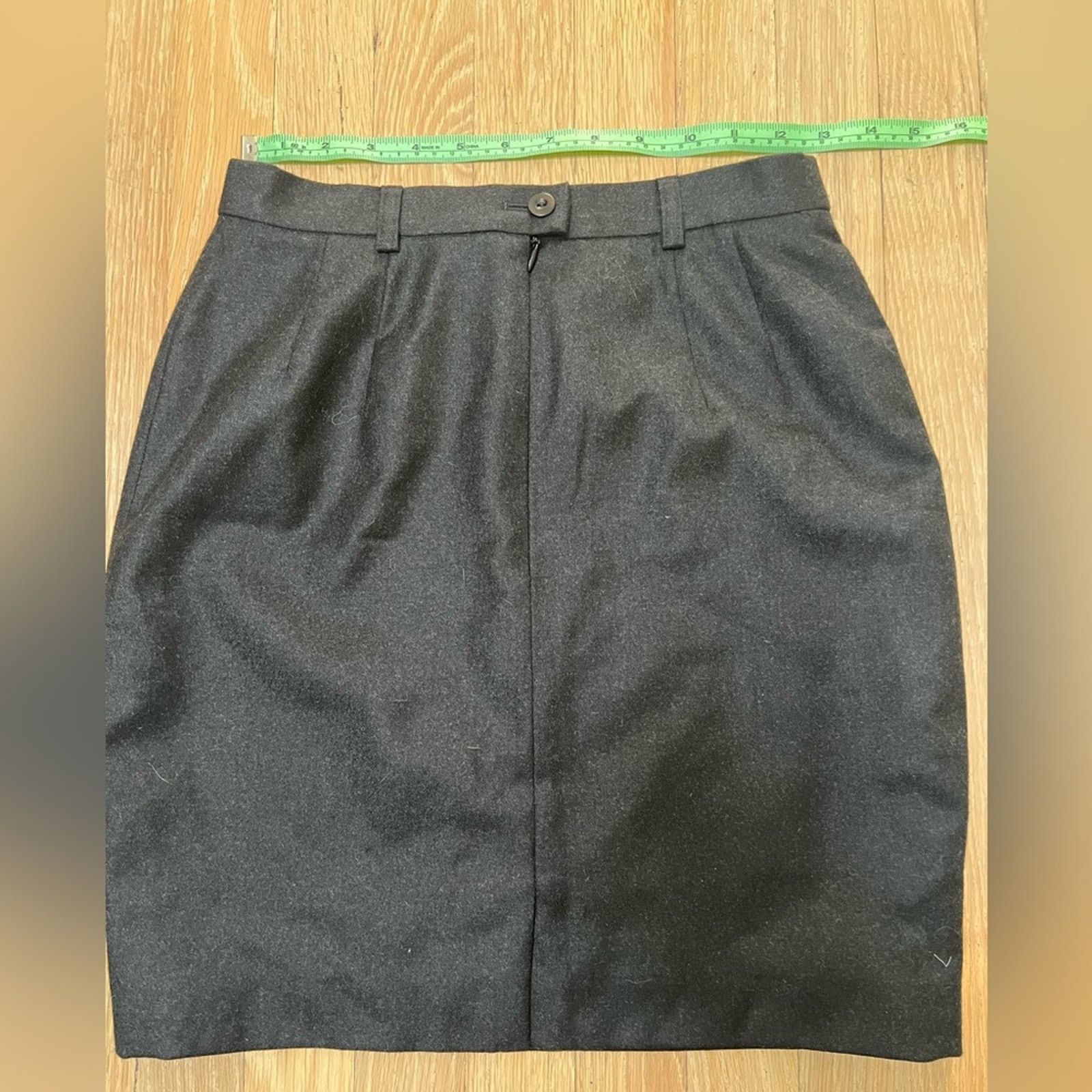 Escada Escada by Margaretha Ley short wool skirt charcoal XS Size 25" / US 0 / IT 36 - 4 Thumbnail