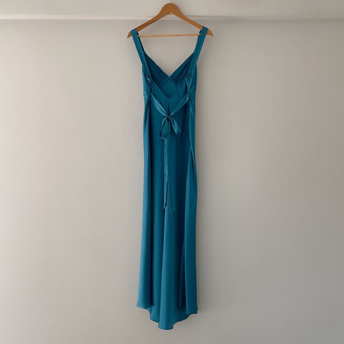 Vintage Vintage Jonquil Teal Satin Slip Gown (M–L) Size L / US 10 / IT 46 - 13 Thumbnail