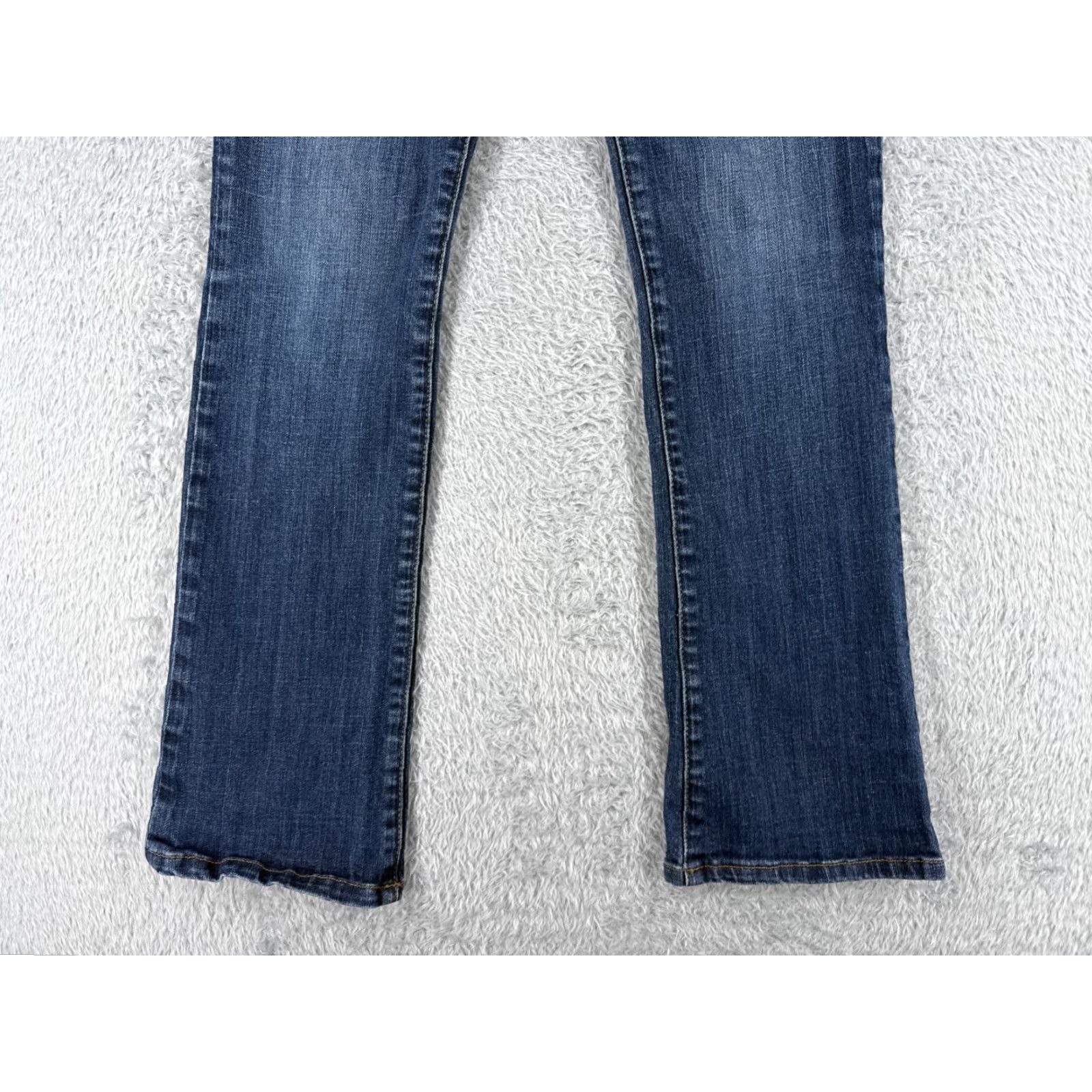 Vintage Cabi Jeans Bootcut Denim Blue 26x30 Regular 26 Waist 30 Inseam Women 2 Cotton Blend Stretch Medium Wash 5-Pocket Jeans Size 26" / US 2 / IT 38 - 2 Thumbnail