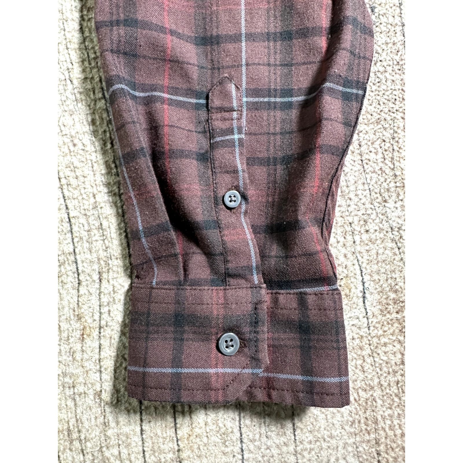 Mountain Hardwear Mountain Hardwear Stretchstone Flannel Shirt XL Button Down Size US XL / EU 56 / 4 - 6 Thumbnail