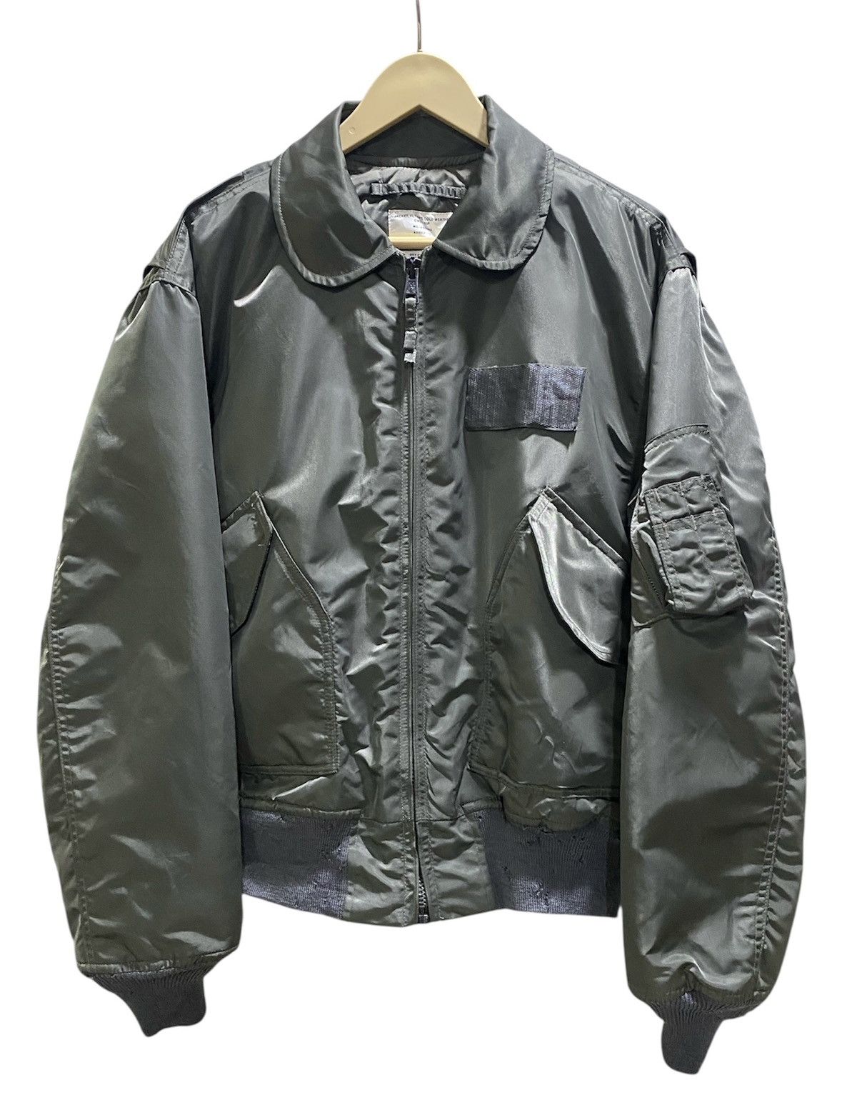 Avirex Vintage 90s Avirex USAF CWU-45P Cold Weather Bomber Jacket Size US L / EU 52-54 / 3 - 1 Thumbnail