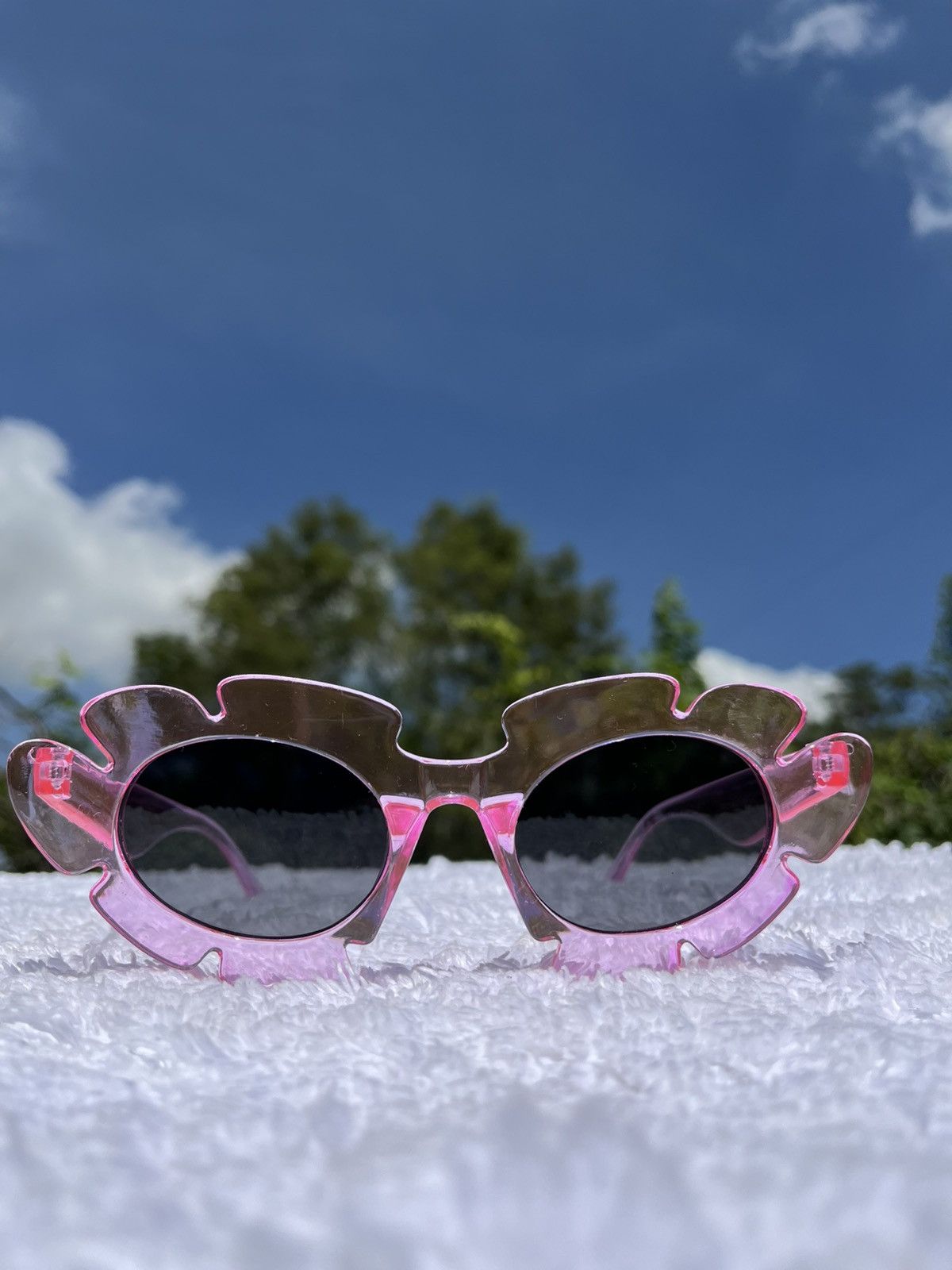 Designer Pink flower sunglasses Cute Flower Sunglasses Size ONE SIZE - 2 Thumbnail