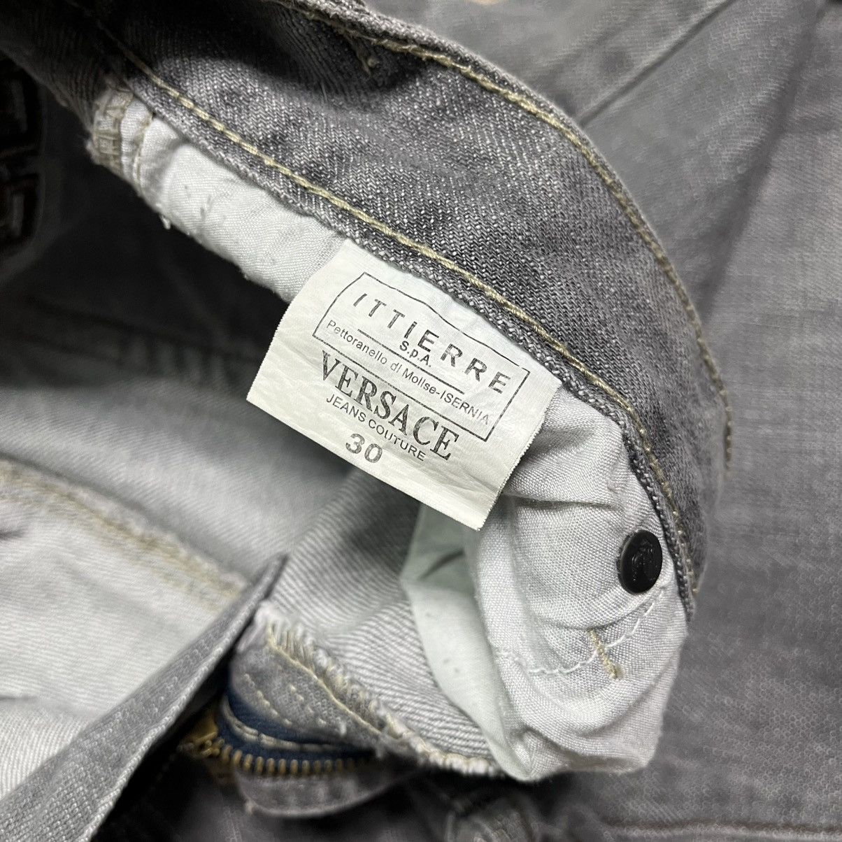 Designer × Versace Jeans Couture × Vintage 90s versace medusa jeans Size US 30 / EU 46 - 5 Thumbnail