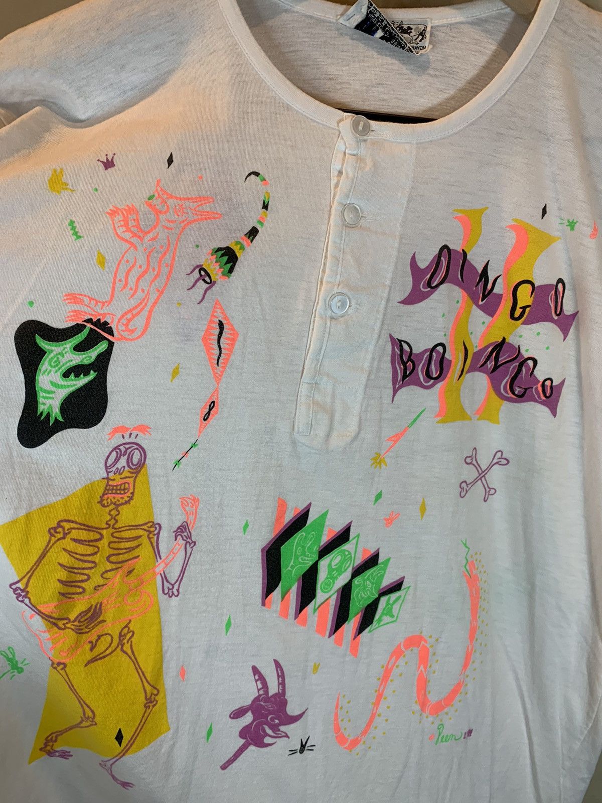 Band Tees × Vintage *RARE* Vintage 1984 Oingo Boingo Single Stitch Henley Shirt Size US M / EU 48-50 / 2 - 6 Thumbnail