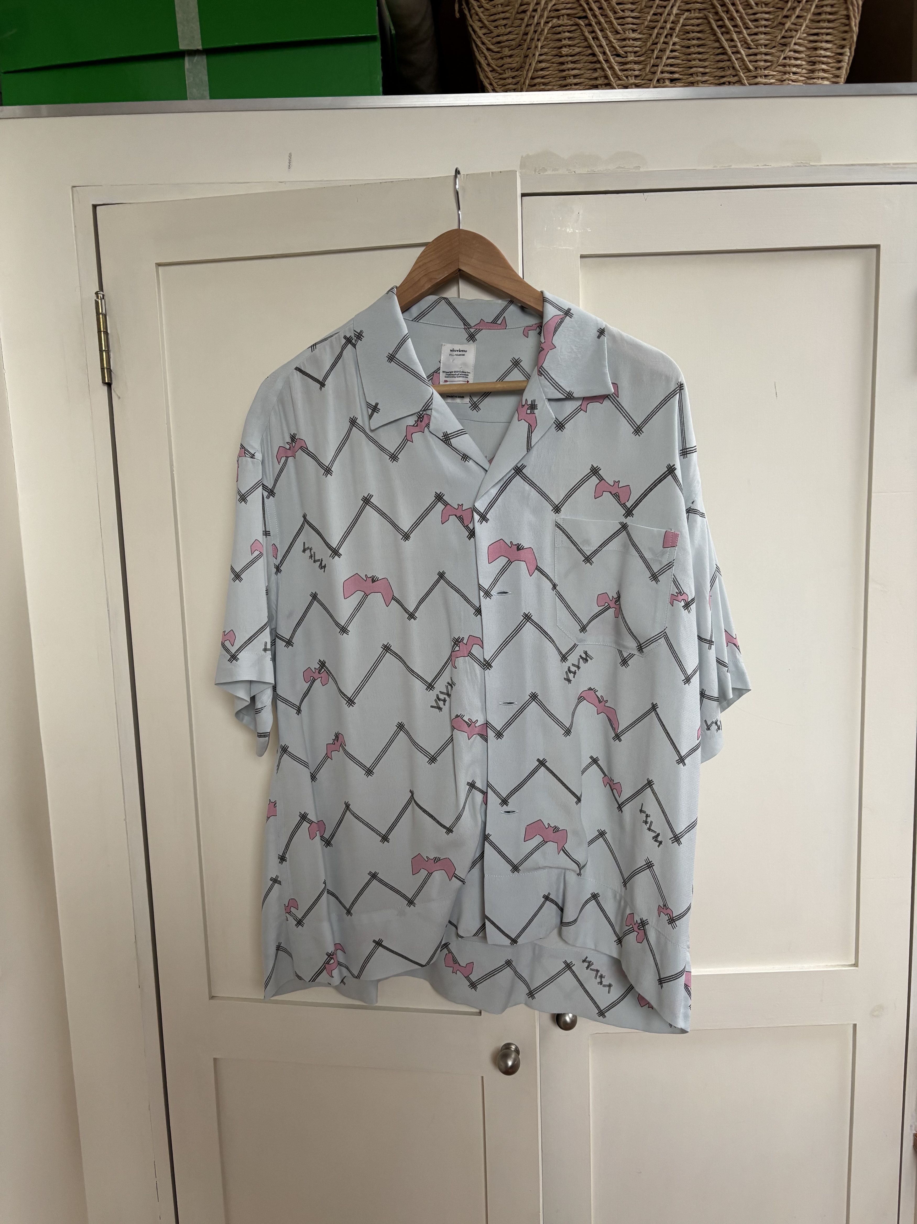 Visvim Copa Bat Print Crepe Camp Collar Shirt Size US M / EU 48-50 / 2 - 1 Thumbnail
