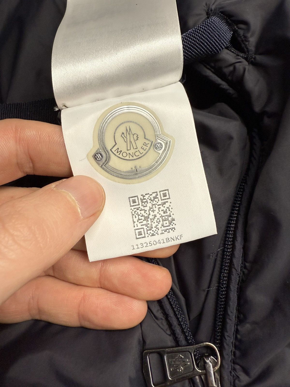 Moncler Moncler Drake Men’s Down Puffer Jacket Size 3 (M/L) Blue Size US L / EU 52-54 / 3 - 11 Thumbnail