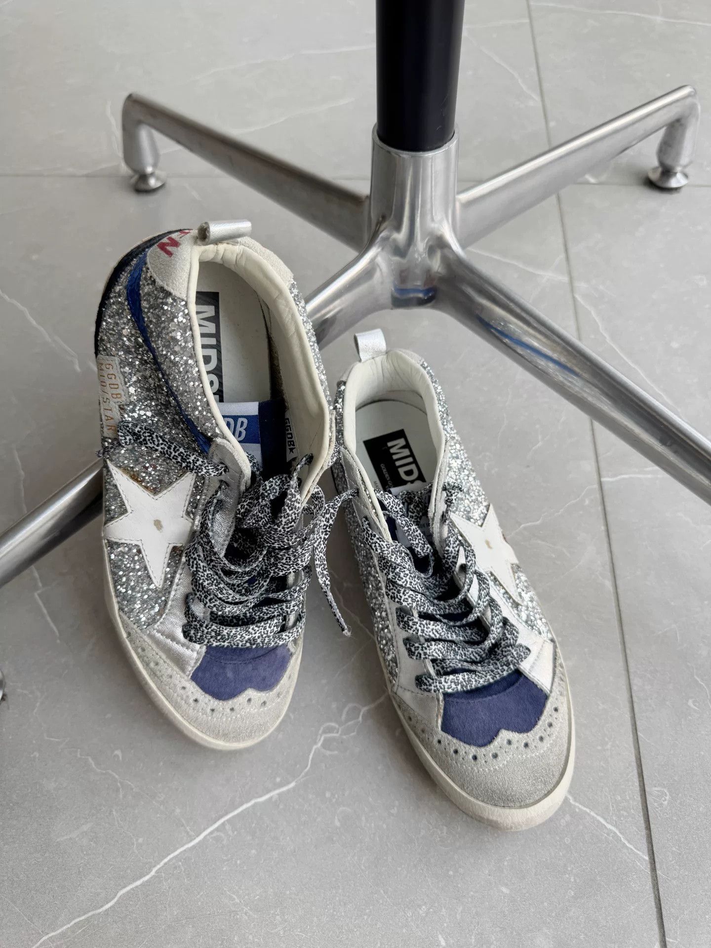 Golden Goose Golden Goose Mid-Top Dirty Shoes Size US 5 / IT 35 - 1 Thumbnail