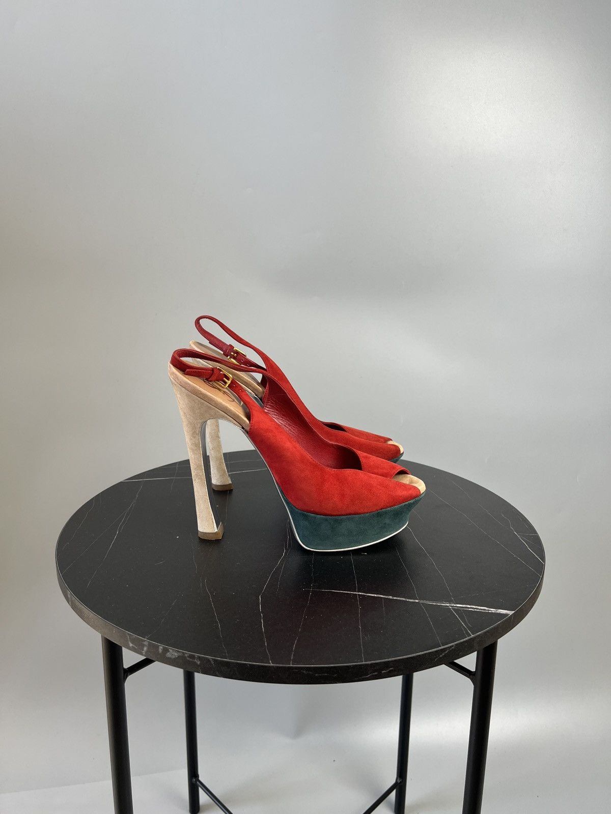 Yves Saint Laurent Rive Gauche Suede Platform Pumps (Y0498)