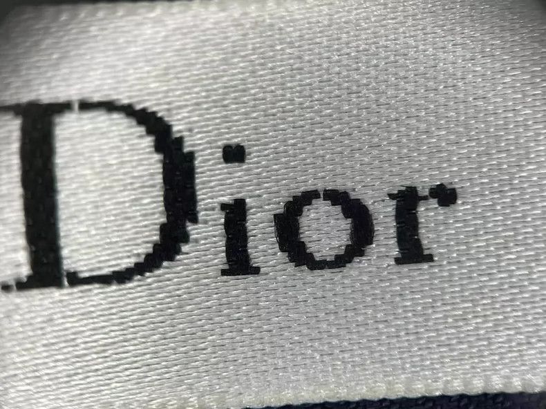Dior Dior Silk Scarf in Excellent Condition-2505 Size ONE SIZE - 7 Thumbnail