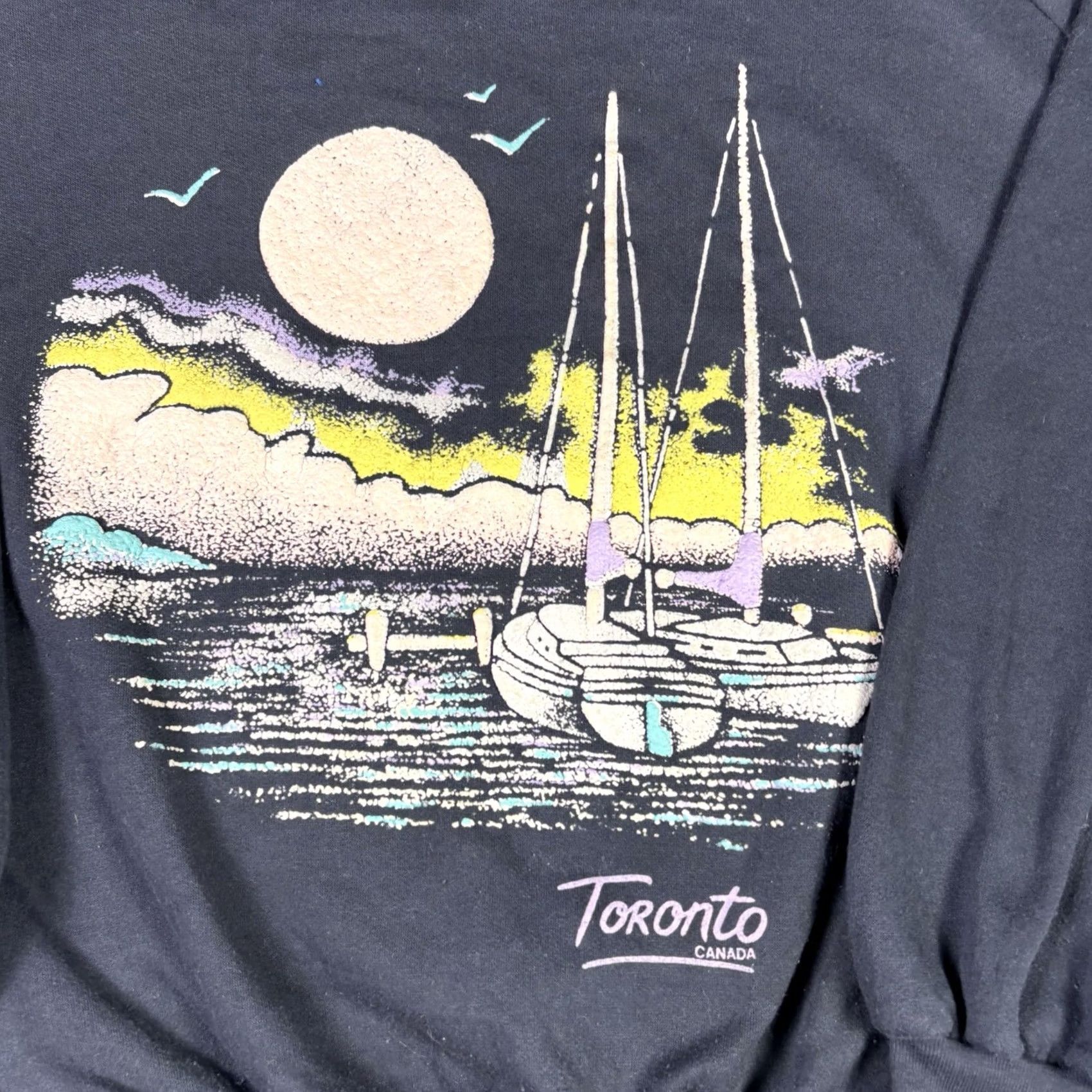 Vintage VINTAGE Toronto Canada Sweatshirt Sail Boat Ocean Art Black Raglan XL 90s Shirt Mens Size US XL / EU 56 / 4 - 6 Thumbnail