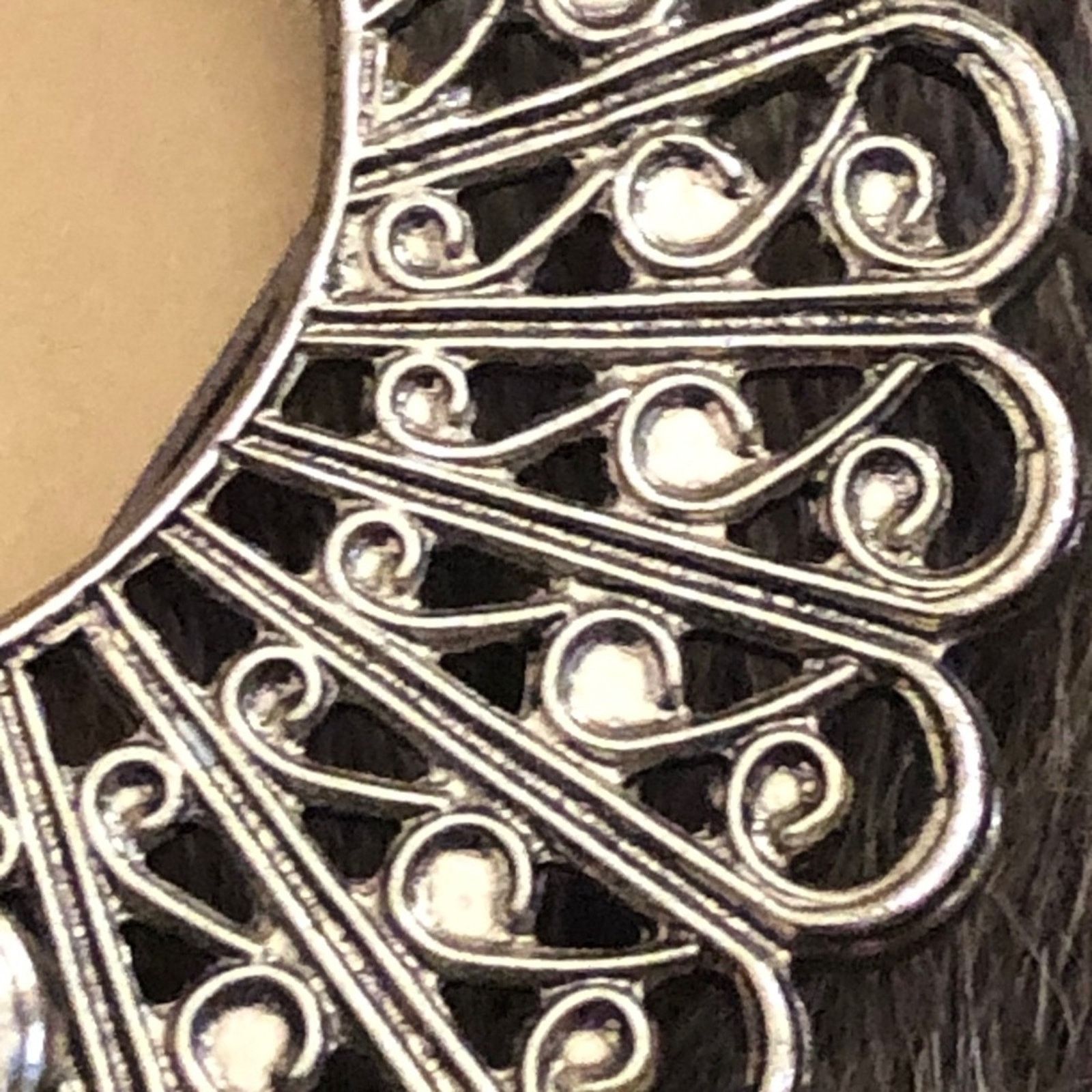 Vintage Vintage aged gold tone filigree hoop earrings Size ONE SIZE - 3 Thumbnail