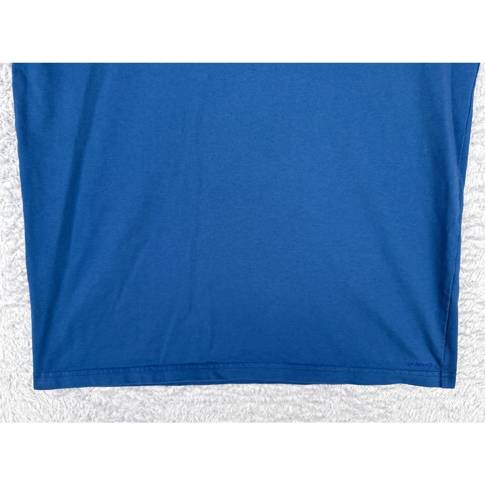 Patagonia Patagonia Shirt Men Medium Blue Short Sleeve Crew Neck Cotton Blend Size US M / EU 48-50 / 2 - 5 Thumbnail