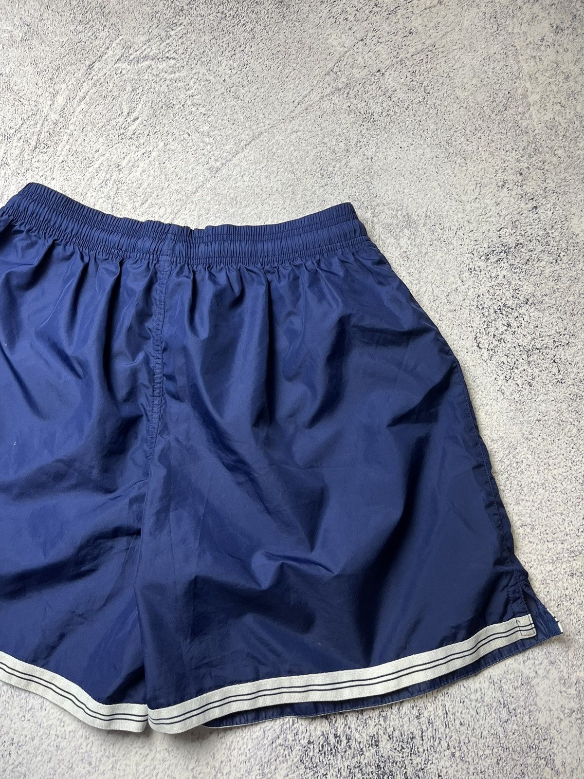 Nike Vintage Blue Nylon Shorts Nike Streetwear size XL Size US 36 / EU 52 - 11 Thumbnail