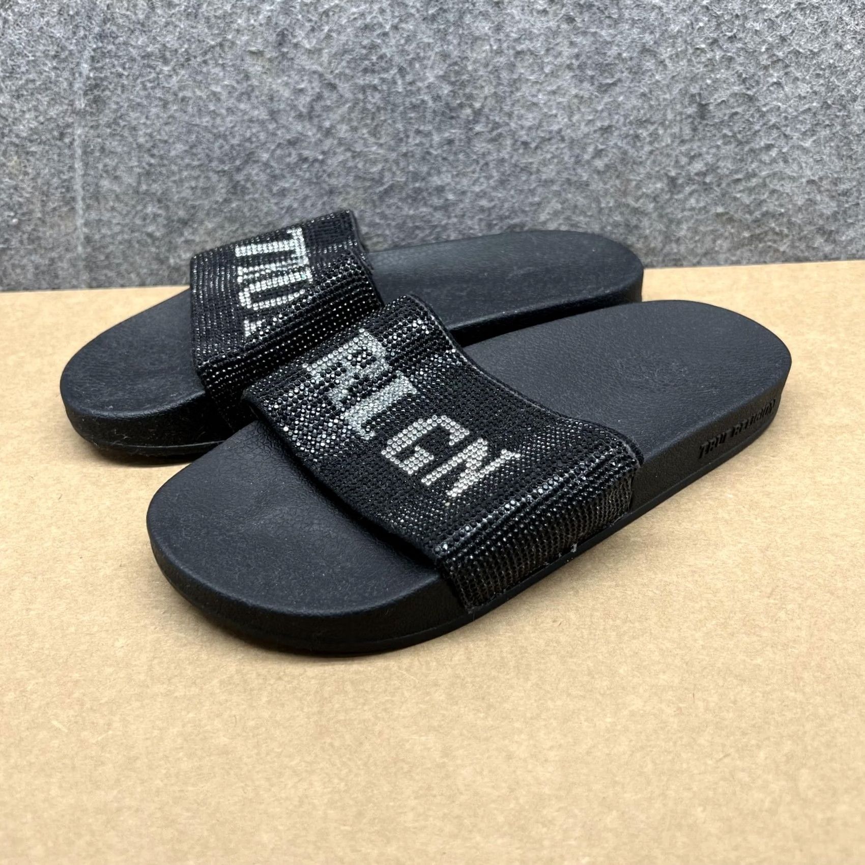 True Religion True Religion Meyer Sandals Women 7 Slide Black Rhinestone Casual Flat Size US 7 / IT 37 - 4 Thumbnail