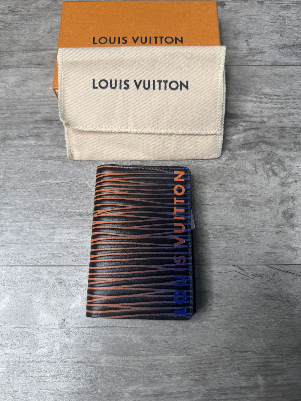 Louis Vuitton Louis Vuitton Pocket Organizer Size ONE SIZE - 1 Thumbnail