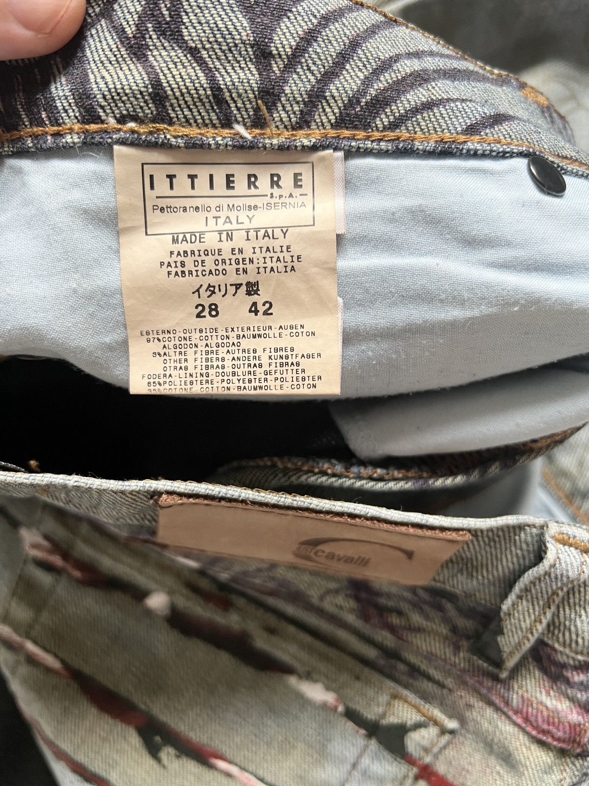 Just Cavalli VINTAGE ROBERTO CAVALLI TRIBAL FLOWER JEANS y2k art pants Size 28" / US 6 / IT 42 - 7 Thumbnail