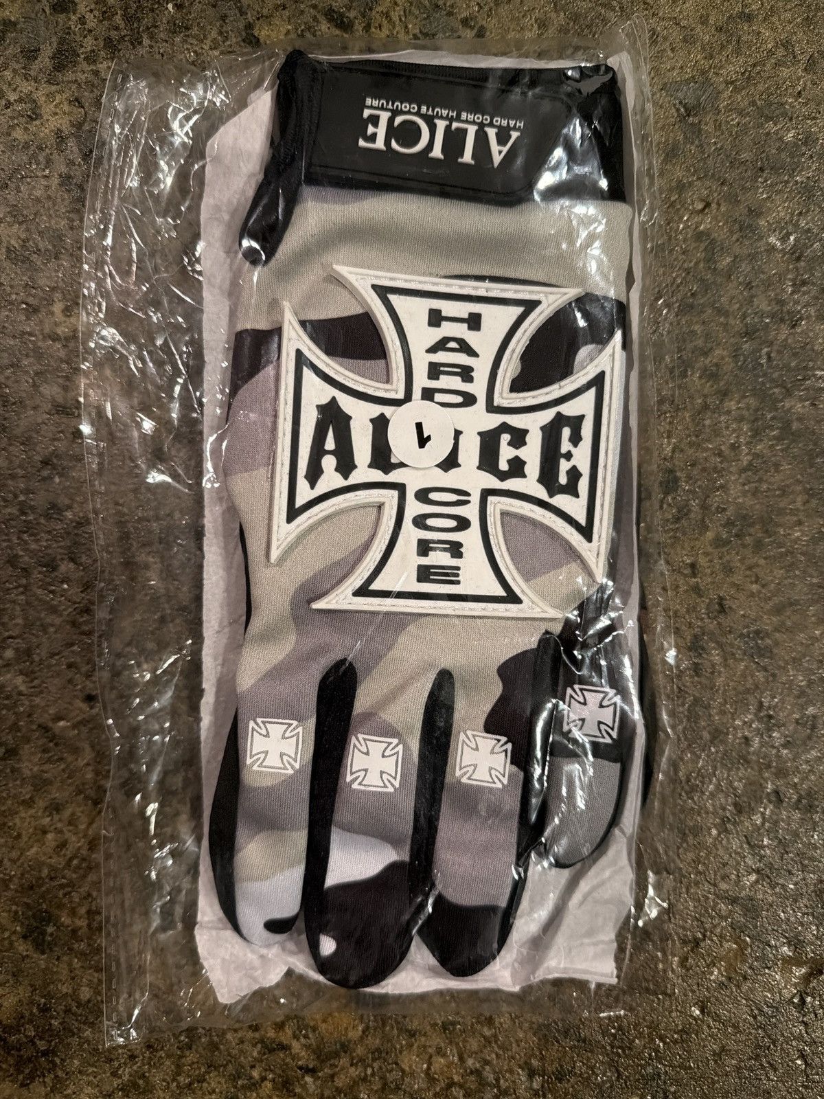 Alice Hollywood Moto Couture Gloves Size ONE SIZE - 2 Thumbnail