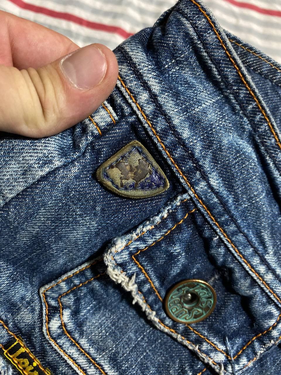 Japanese Brand Dirty Painted Patchwork Distressed Crush Faded Y2K Jeans Size US 34 / EU 50 - 2 Thumbnail