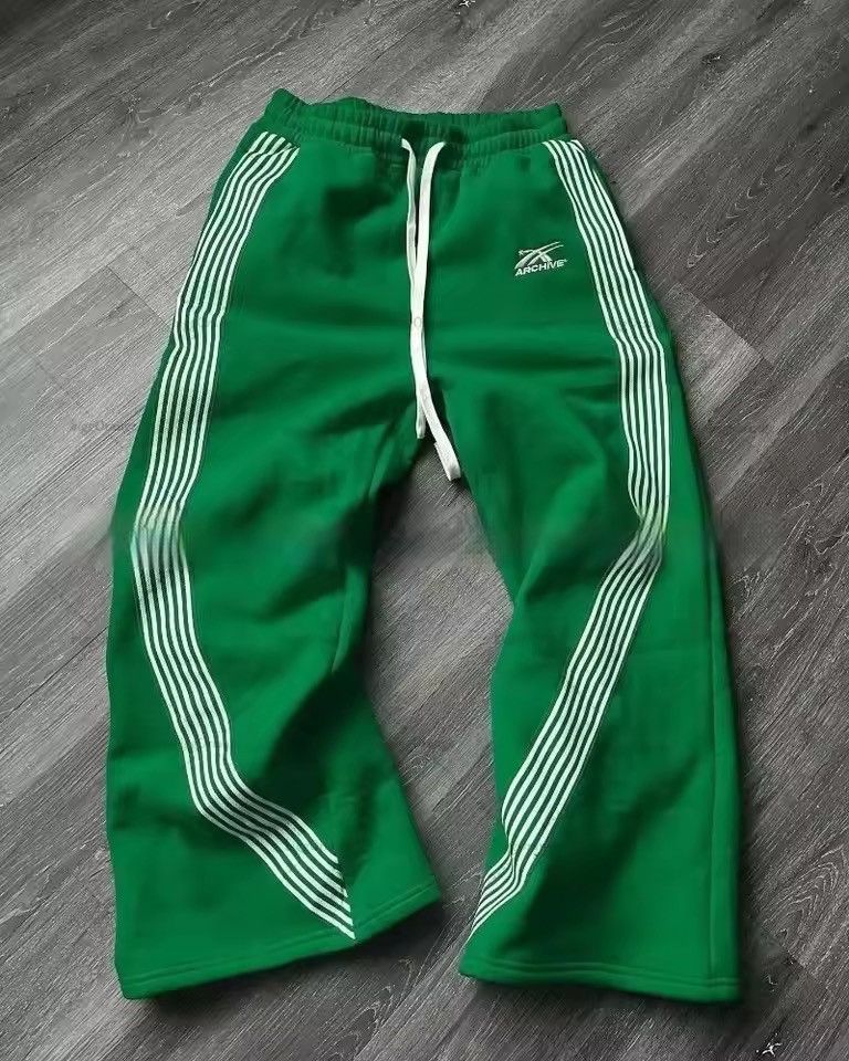 VIBE Hip Hop Elastic Waist Stripes Embroidery Baggy Sweatpants Size US 38 / EU 54 - 1 Thumbnail