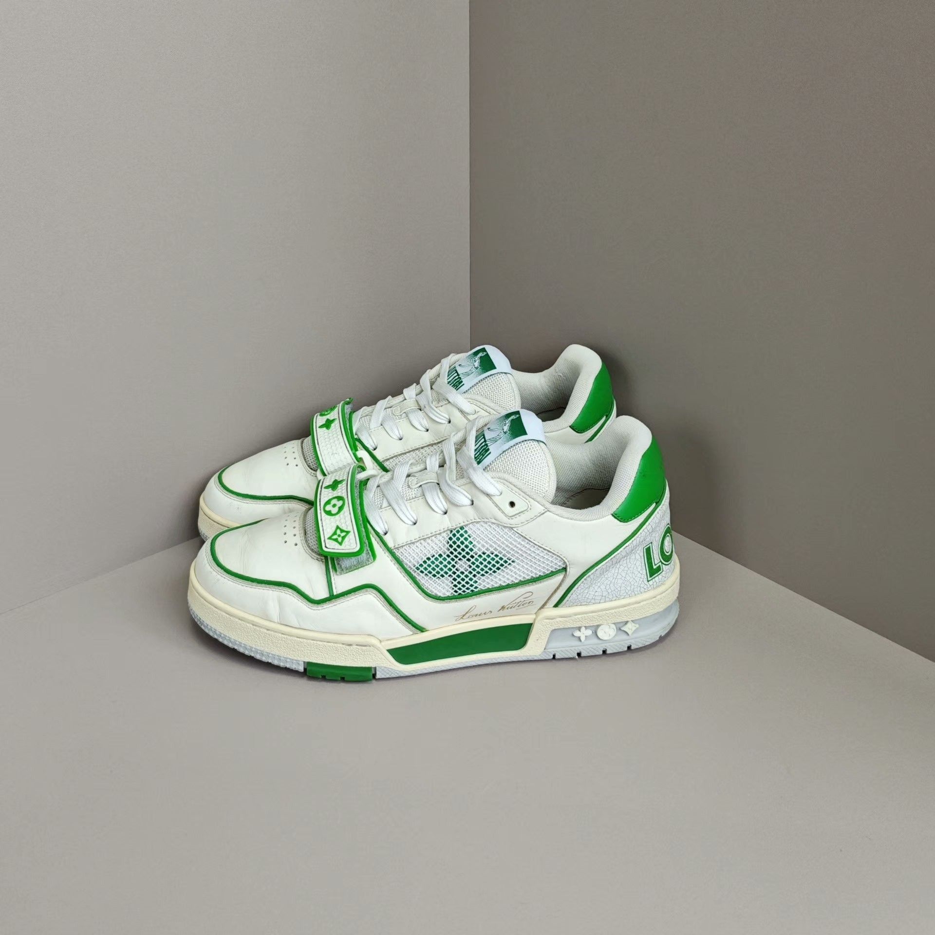 Louis Vuitton Louis Vuitton Training Green Lowtop Sneakers us_10 Women Size US 10 / IT 40 - 1 Thumbnail