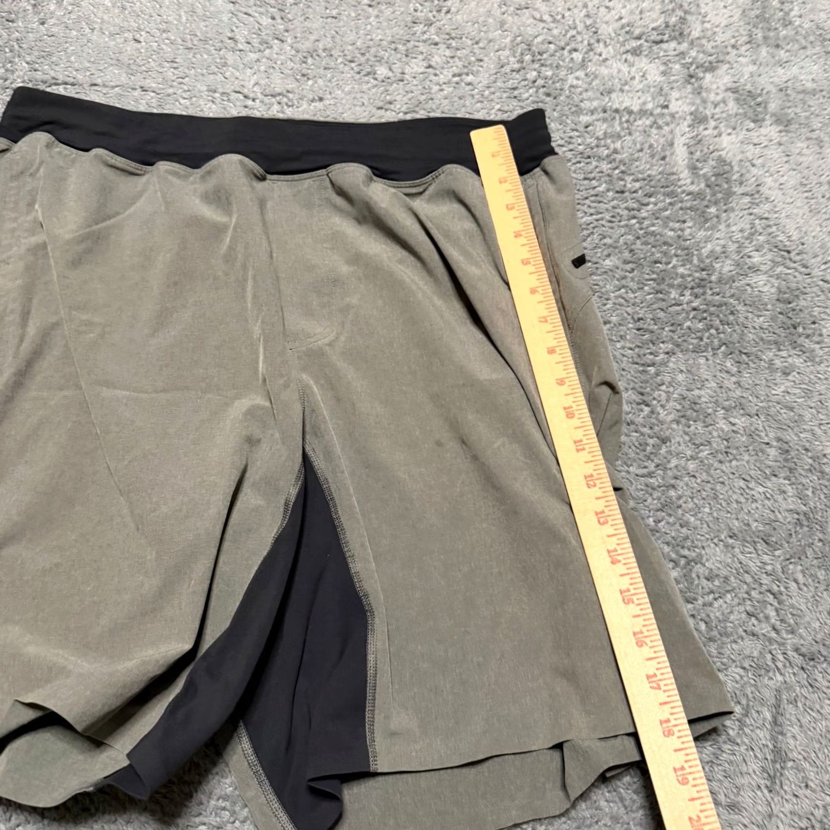Lululemon Lululemon Assert Shorts Mens XL Linerless Gray Performance Running Size US 36 / EU 52 - 6 Thumbnail