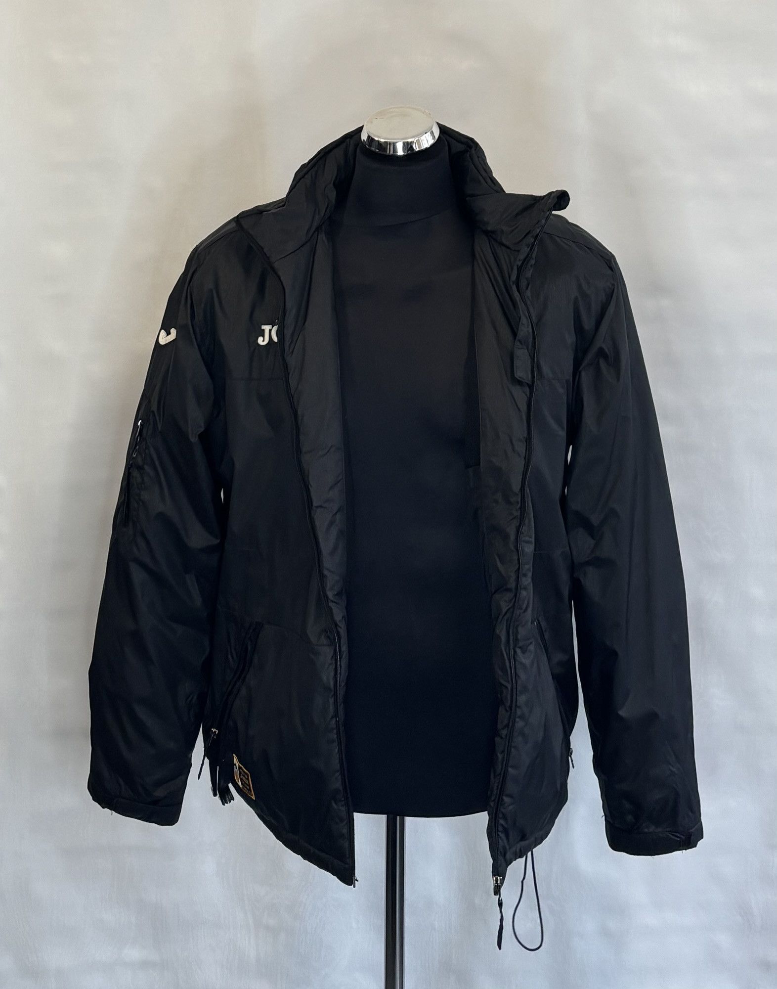 Joma Valencia 2012/2013 Joma Football Jacket size L Size US L / EU 52-54 / 3 - 5 Thumbnail