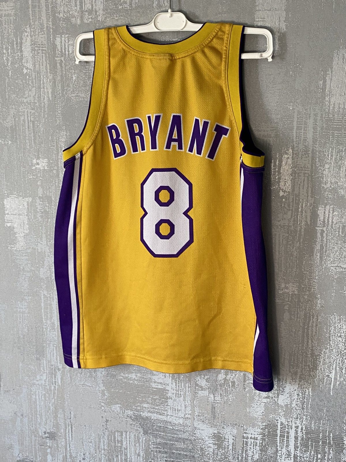 NBA Vintage Lakers Champion NBA Jersey #8 Koby Bryant Jersey Size US S / EU 44-46 / 1 - 2 Thumbnail