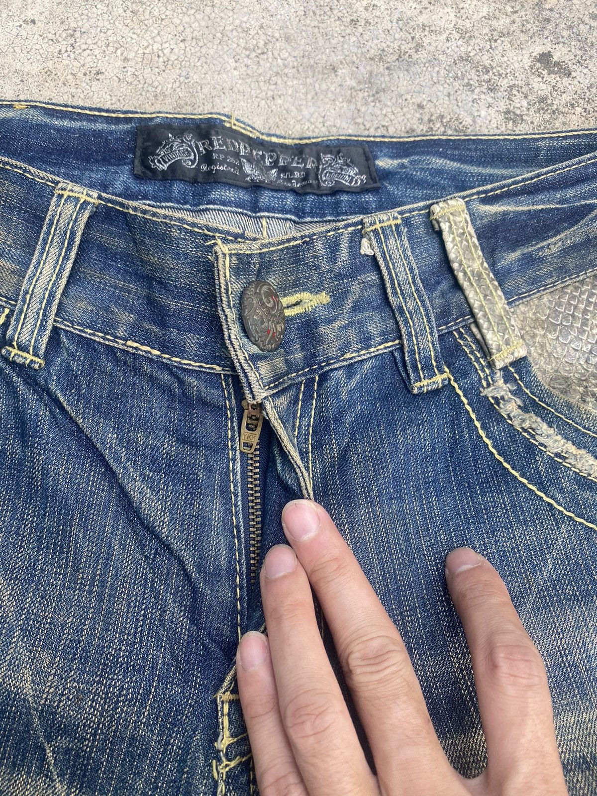 If Six Was Nine × Japanese Brand Flare Jeans Red Pepper Clawmark Snake Skin Size US 34 / EU 50 - 11 Thumbnail