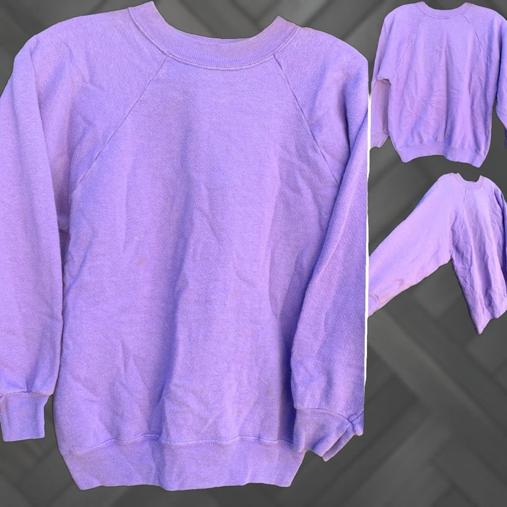 Tultex VINTAGE Tultex Sweatshirt Raglan Long Sleeve Pullover S Unisex Adults Purple Cotton Blend 50% Creslan 50% PULLOVER USA 1990s? Lavender Purple Soap? Size US S / EU 44-46 / 1 - 1 Thumbnail