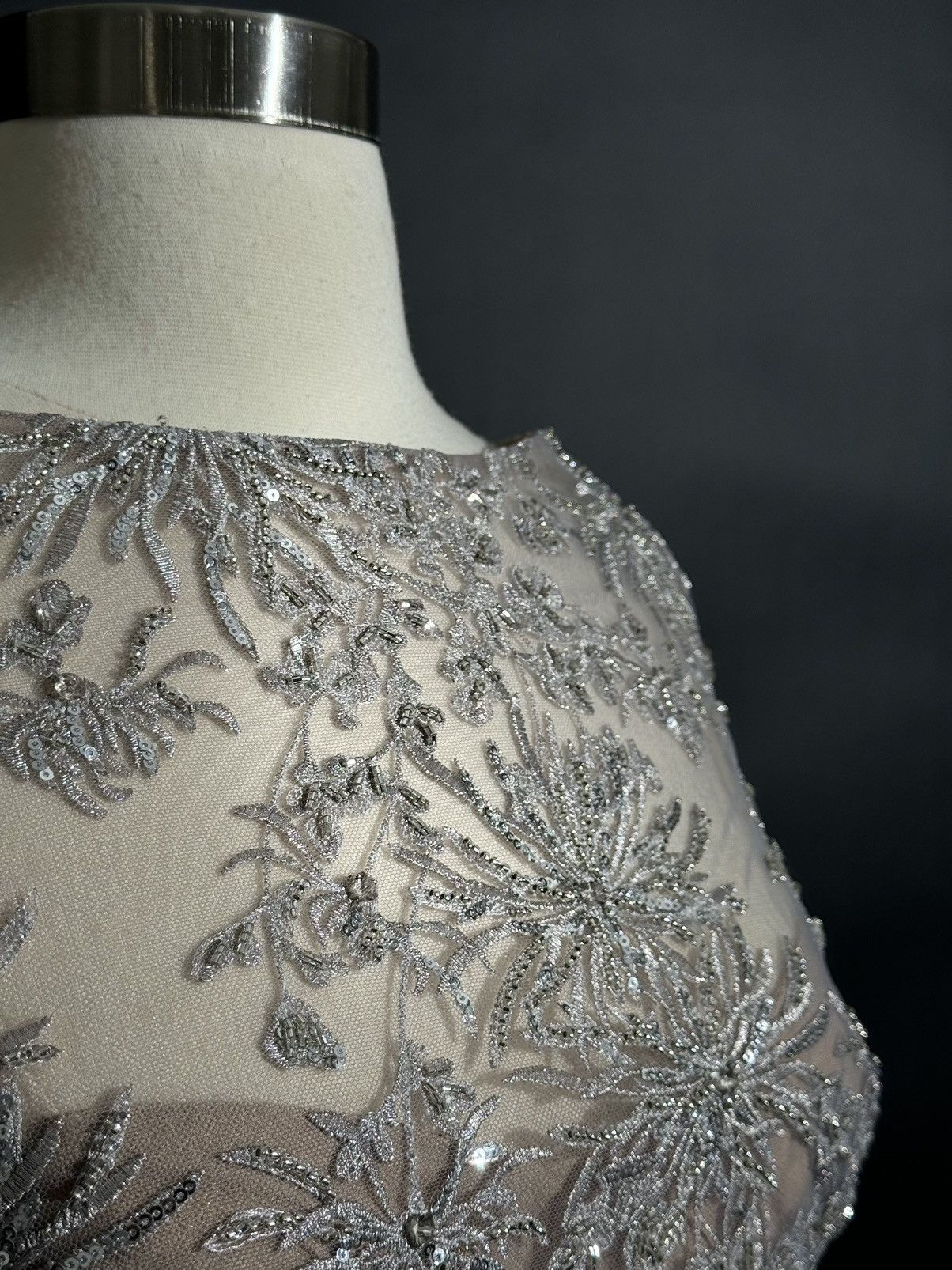 Marchesa Brand New US 8 MARCHESA Evening Gown Size M / US 6-8 / IT 42-44 - 7 Thumbnail