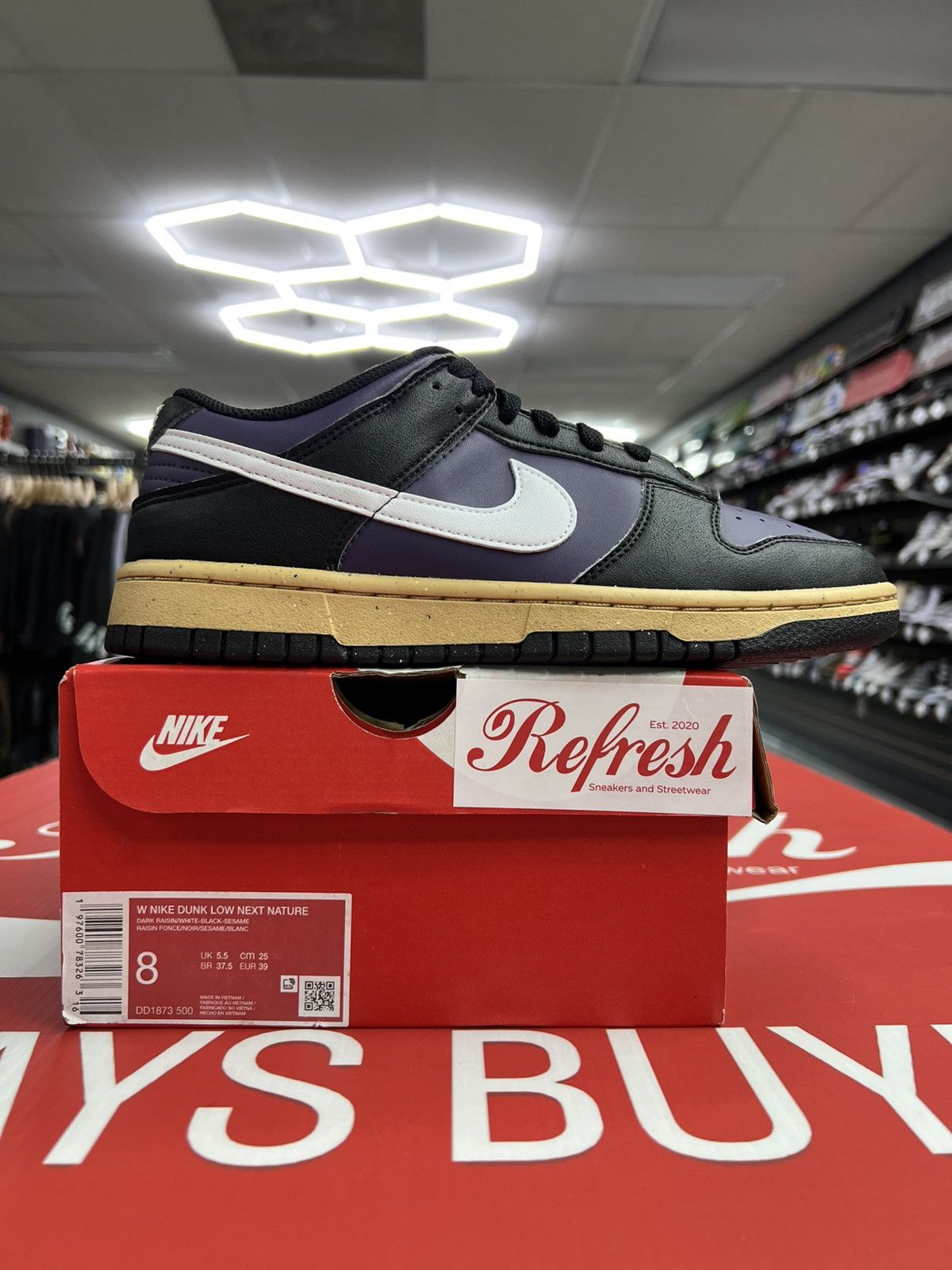 Nike Nike Dunk Low Dark Raisin Size 8w/6.5y Size US 6.5 / EU 39-40 - 1 Thumbnail